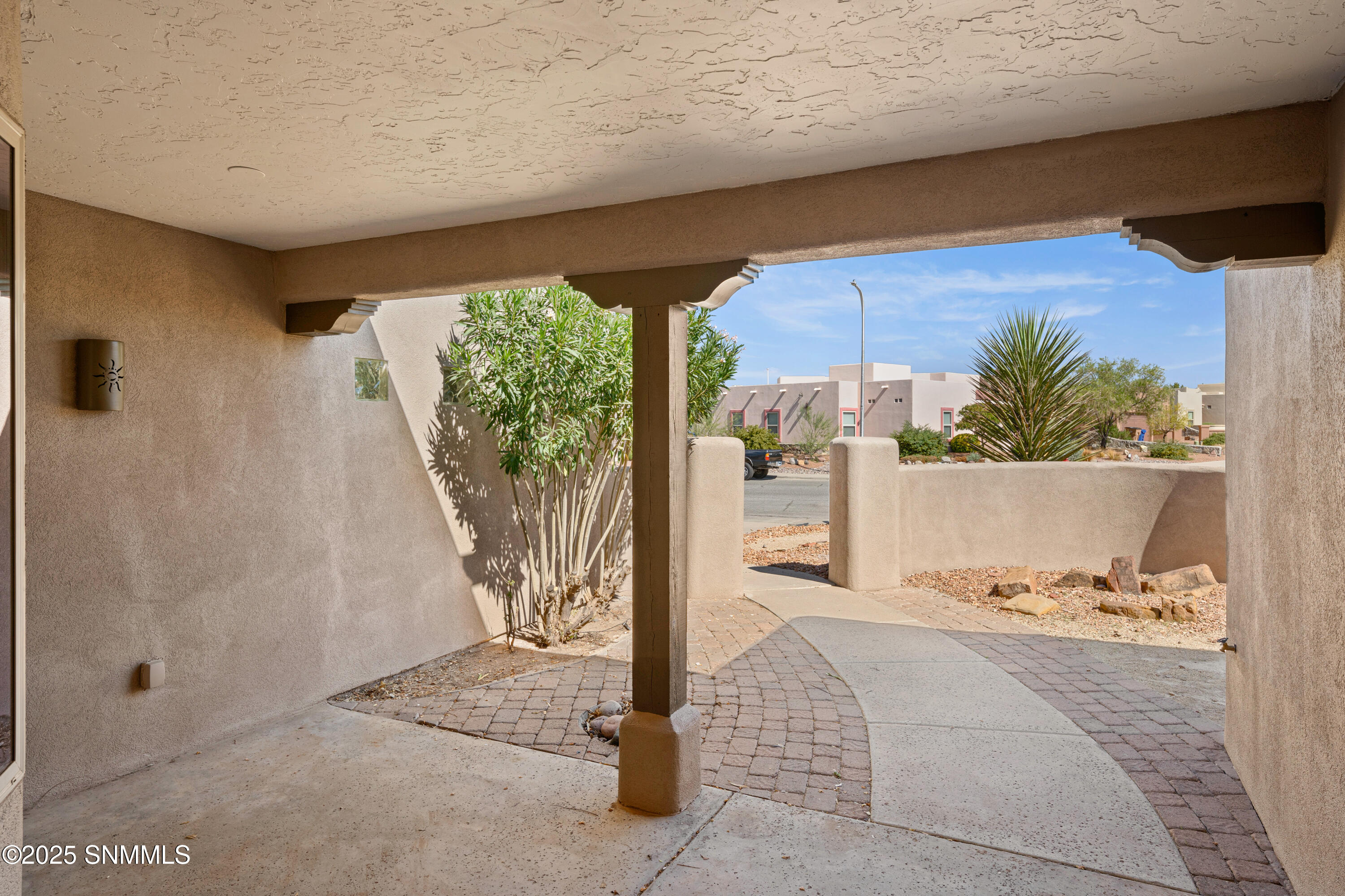 2045 Southern Star Loop Property Photo 7