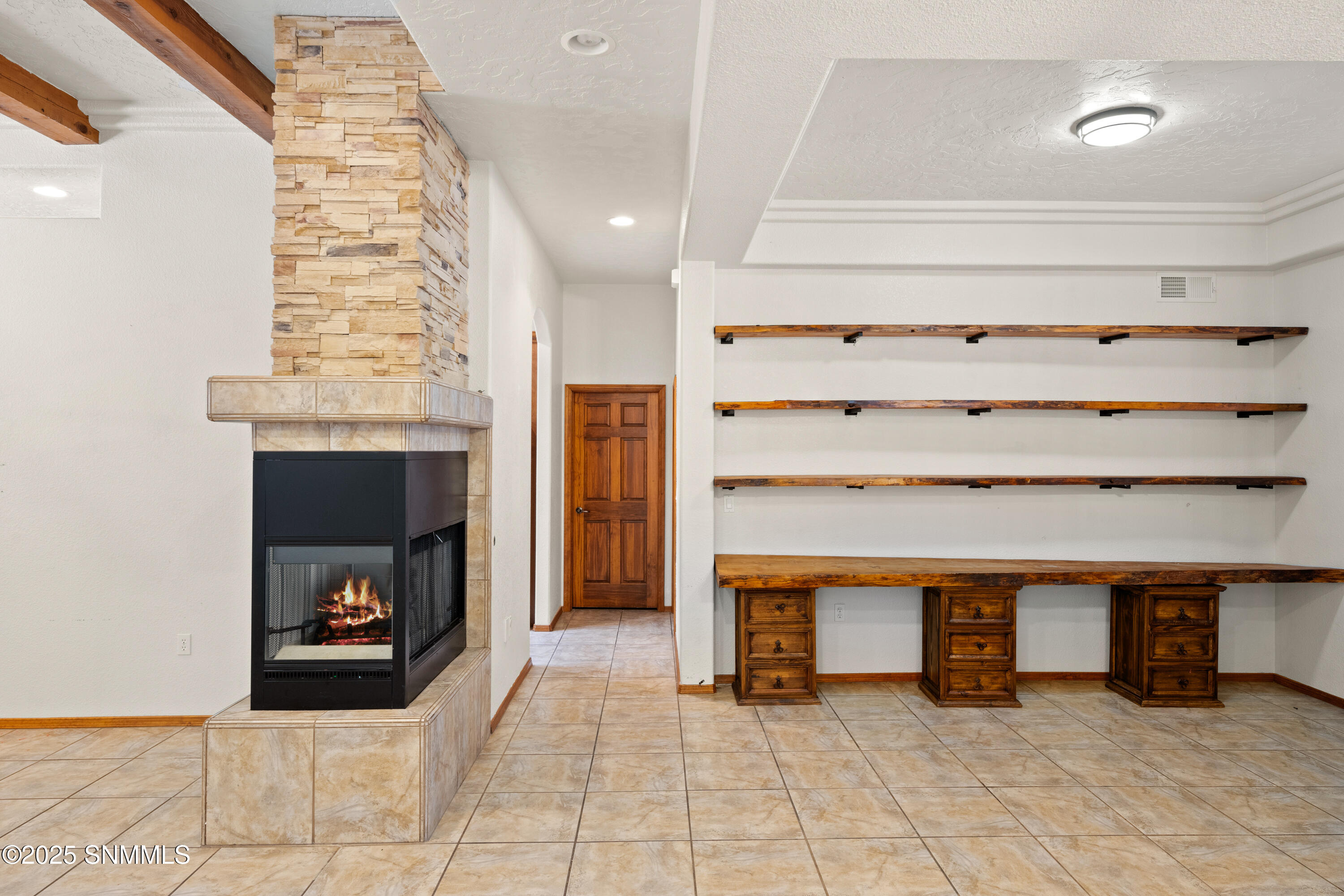 2045 Southern Star Loop Property Photo 11