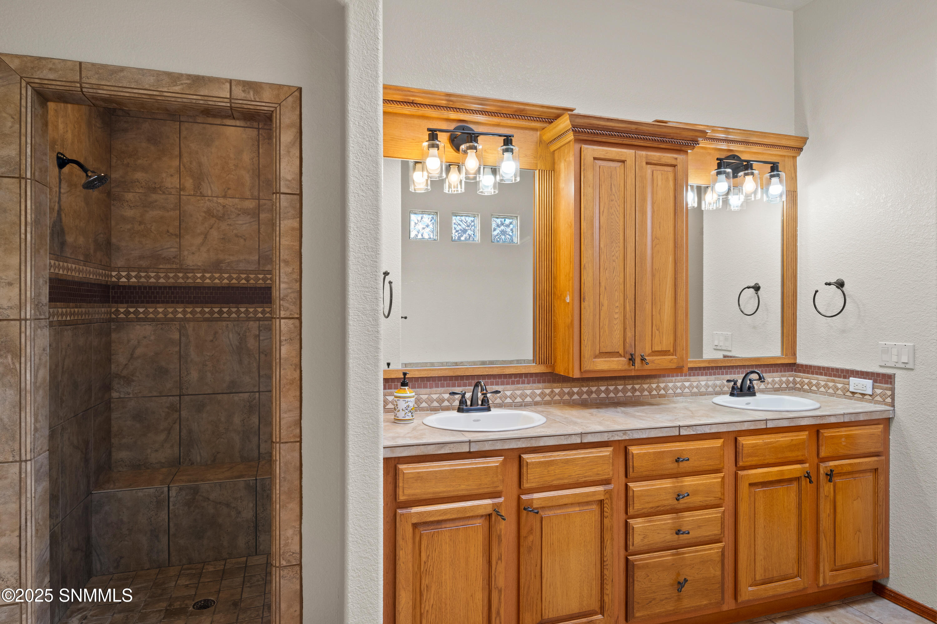 2045 Southern Star Loop Property Photo 44