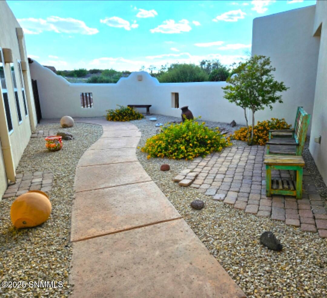 10034 Cantabria Court Property Photo 8