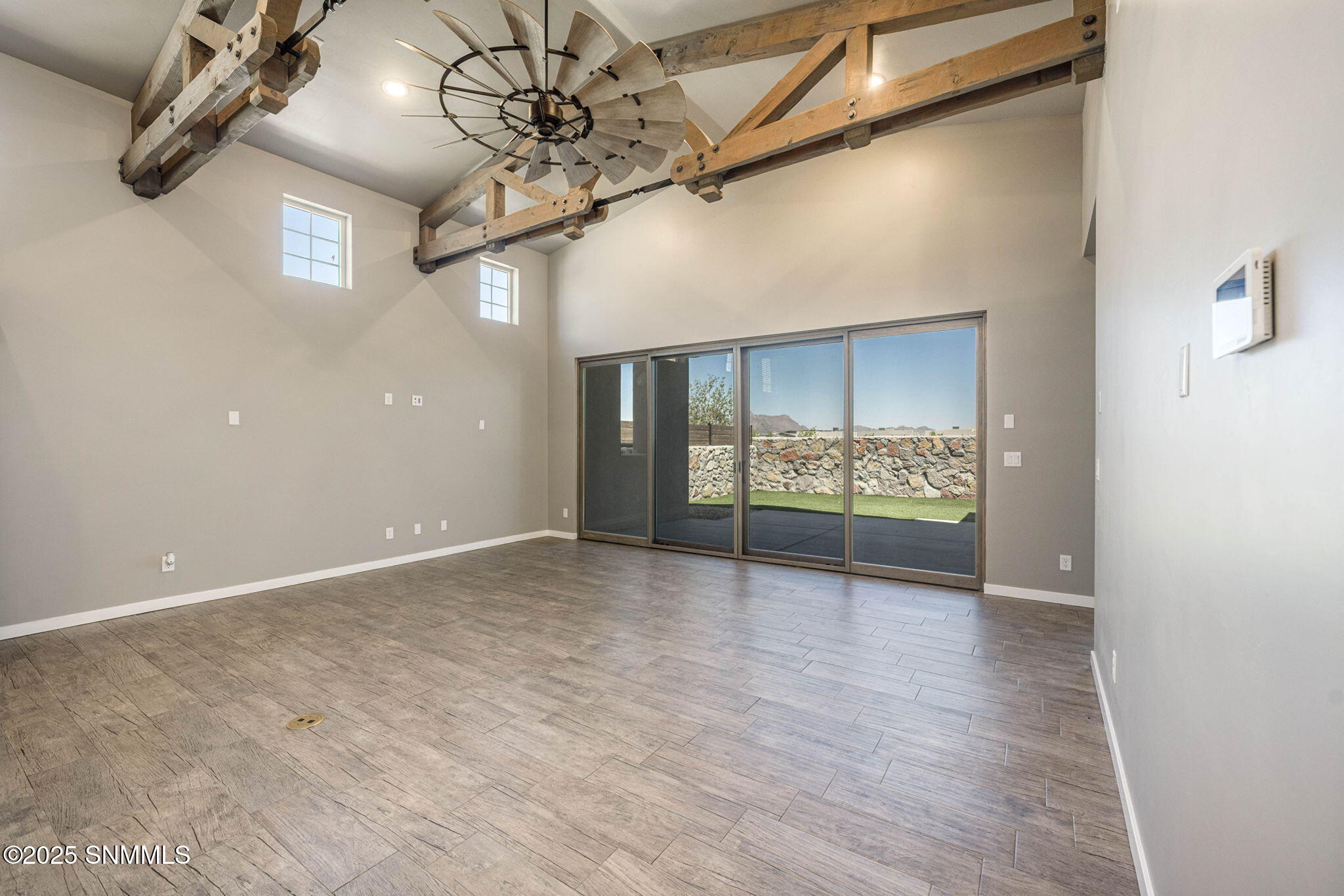 6008 Andromeda Loop Property Photo 8