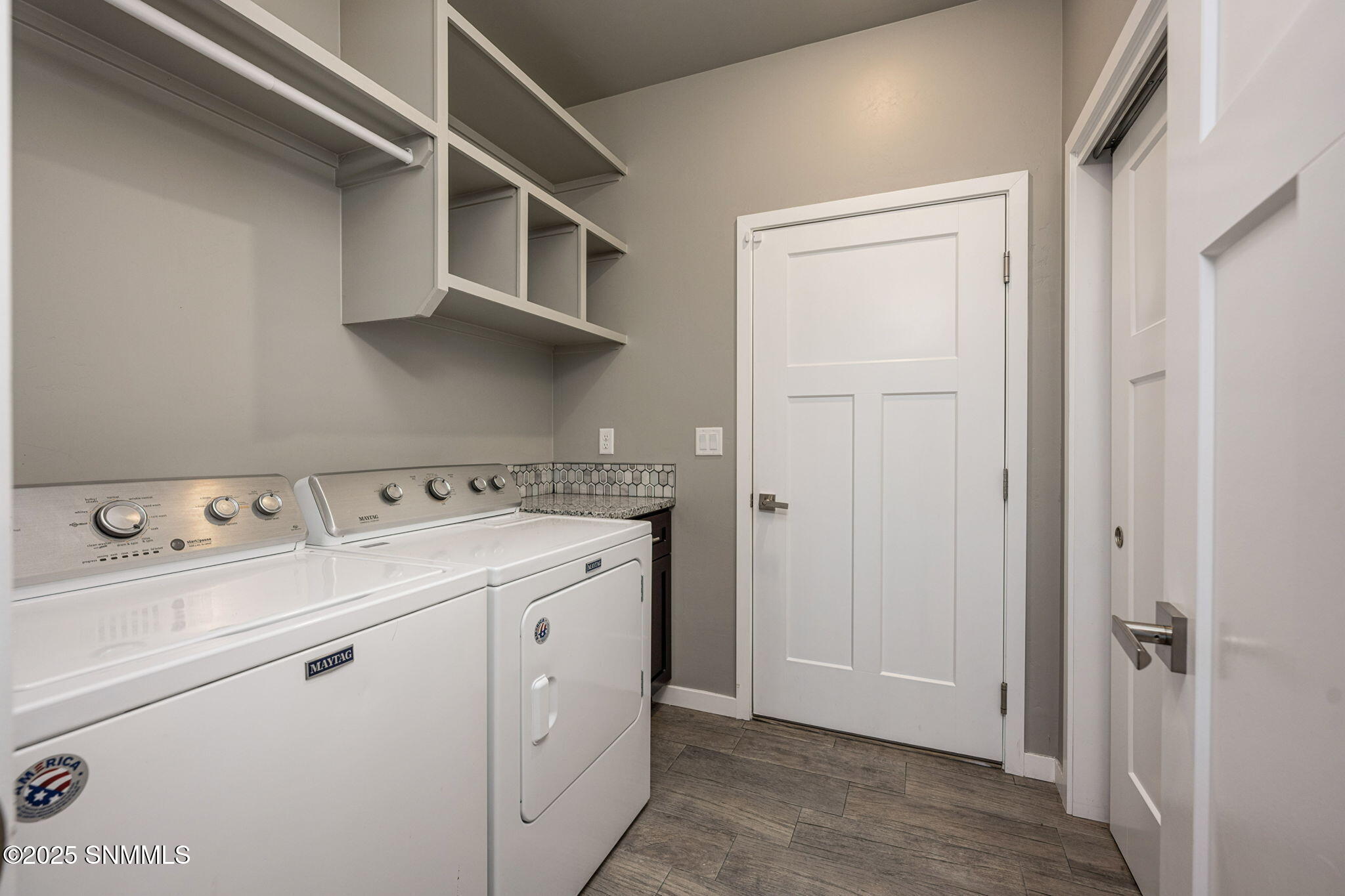 6008 Andromeda Loop Property Photo 18