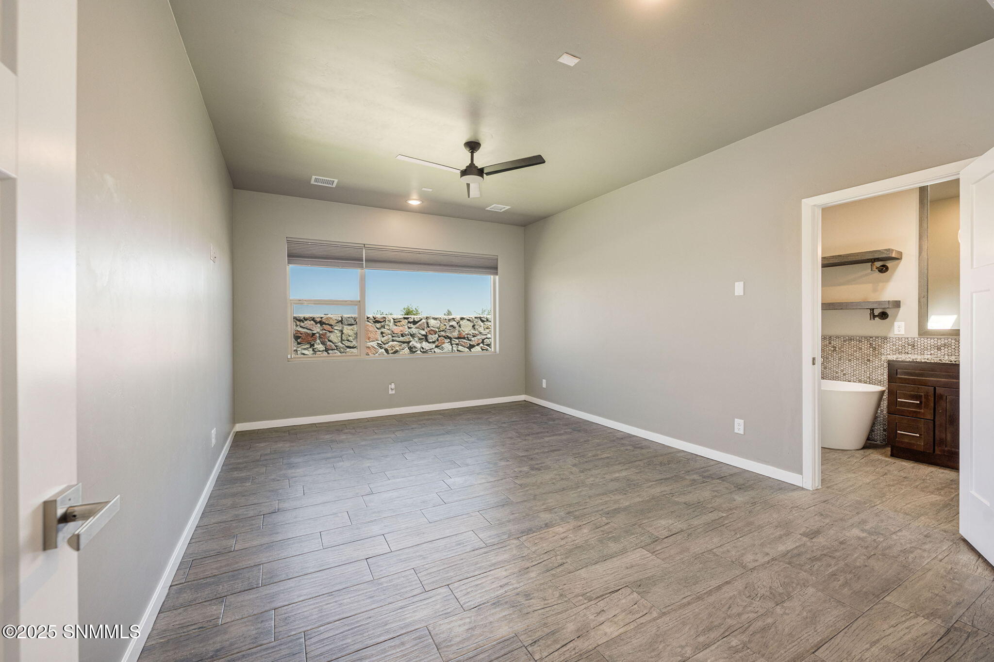 6008 Andromeda Loop Property Photo 19