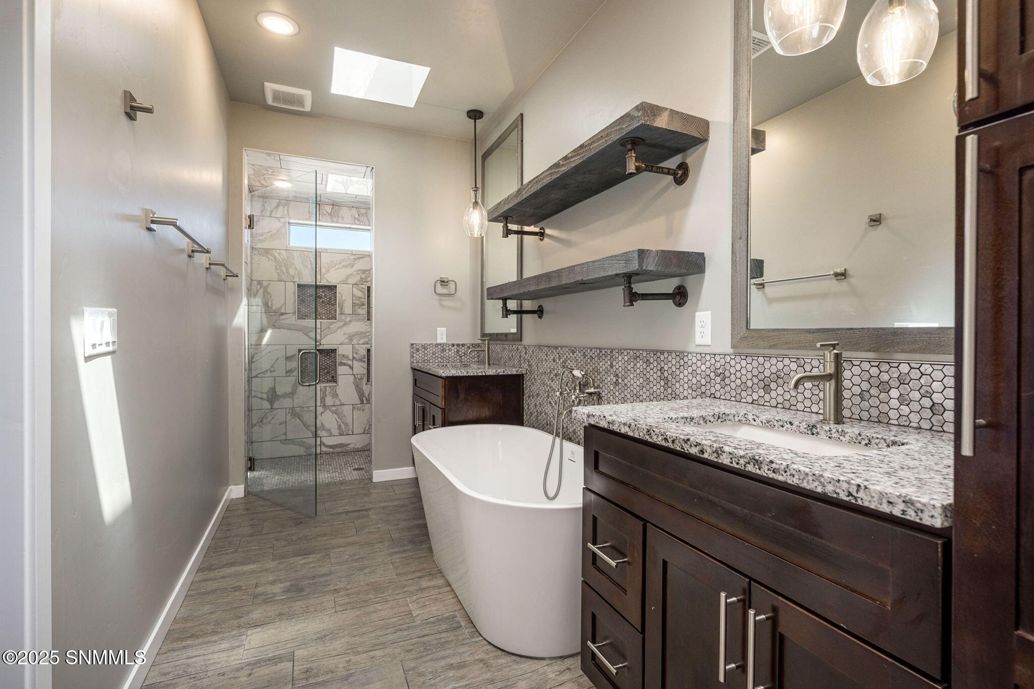 6008 Andromeda Loop Property Photo 25