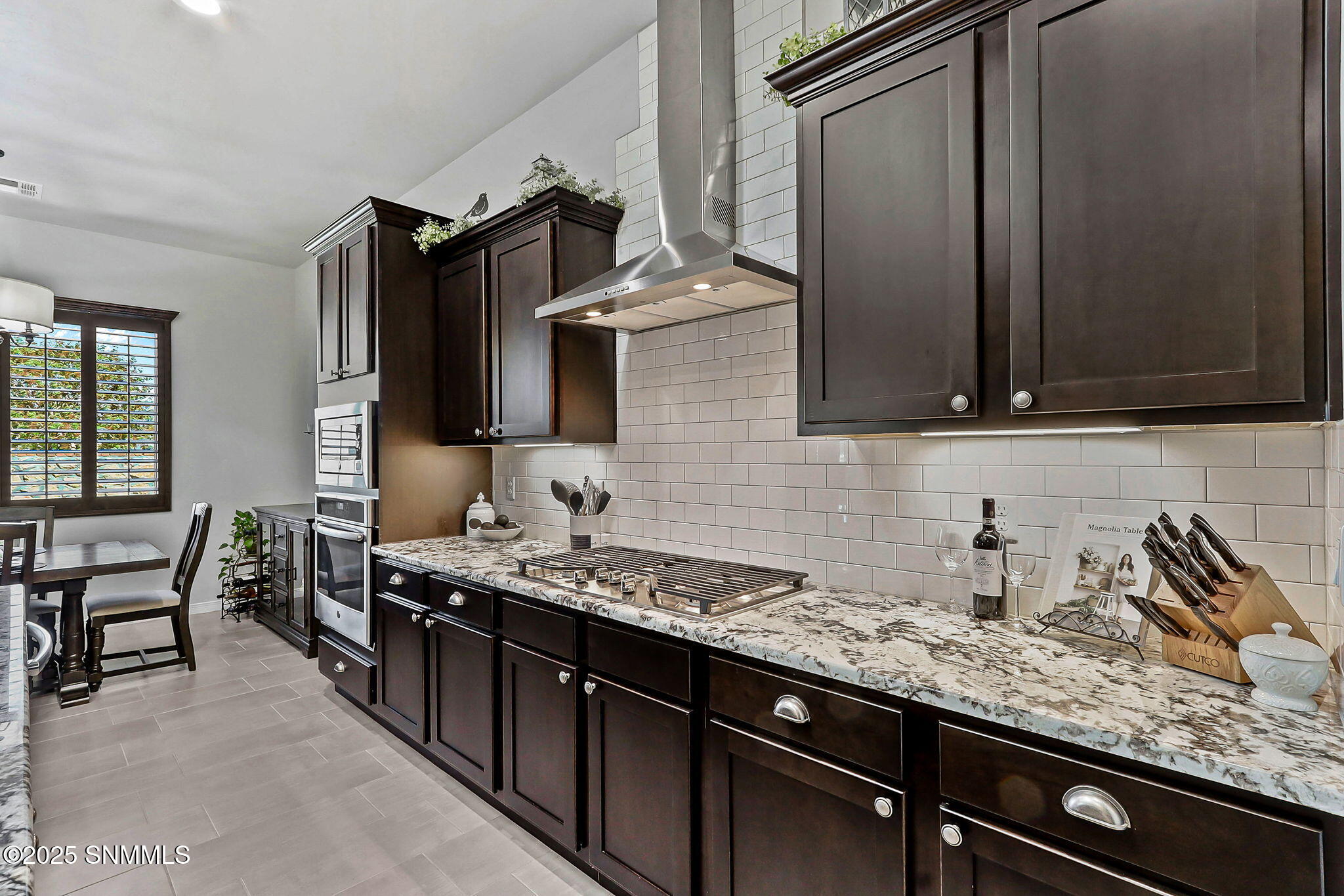 6054 Metro Woods Street Property Photo 12