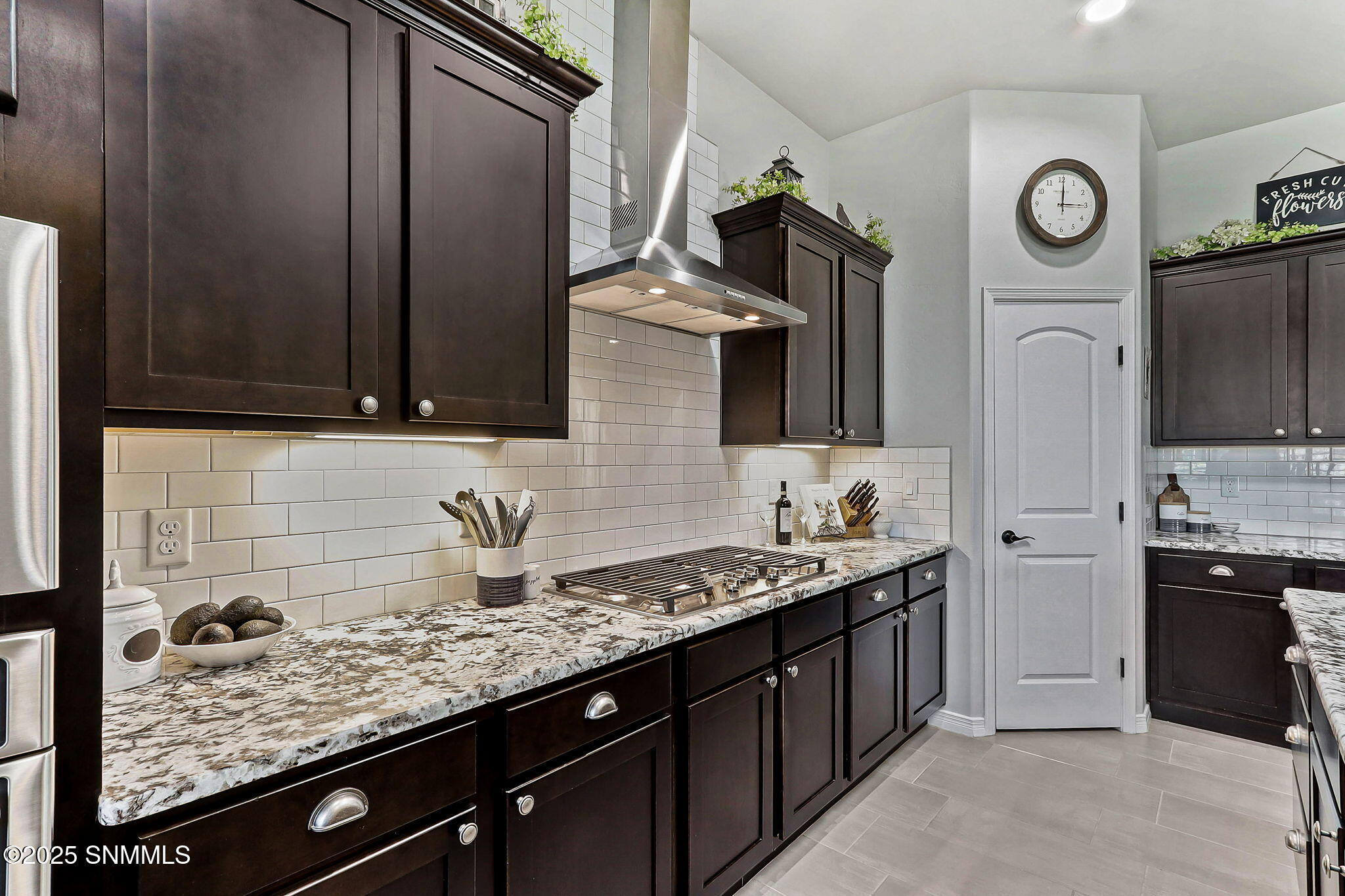 6054 Metro Woods Street Property Photo 13