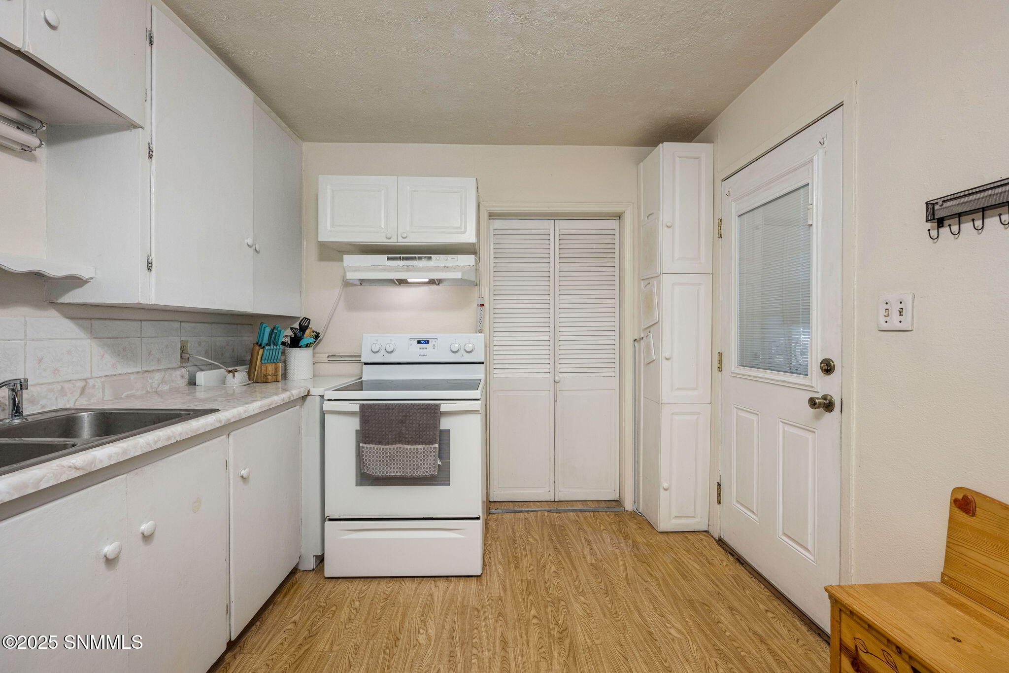 923 Mimbres St Street Property Photo 6