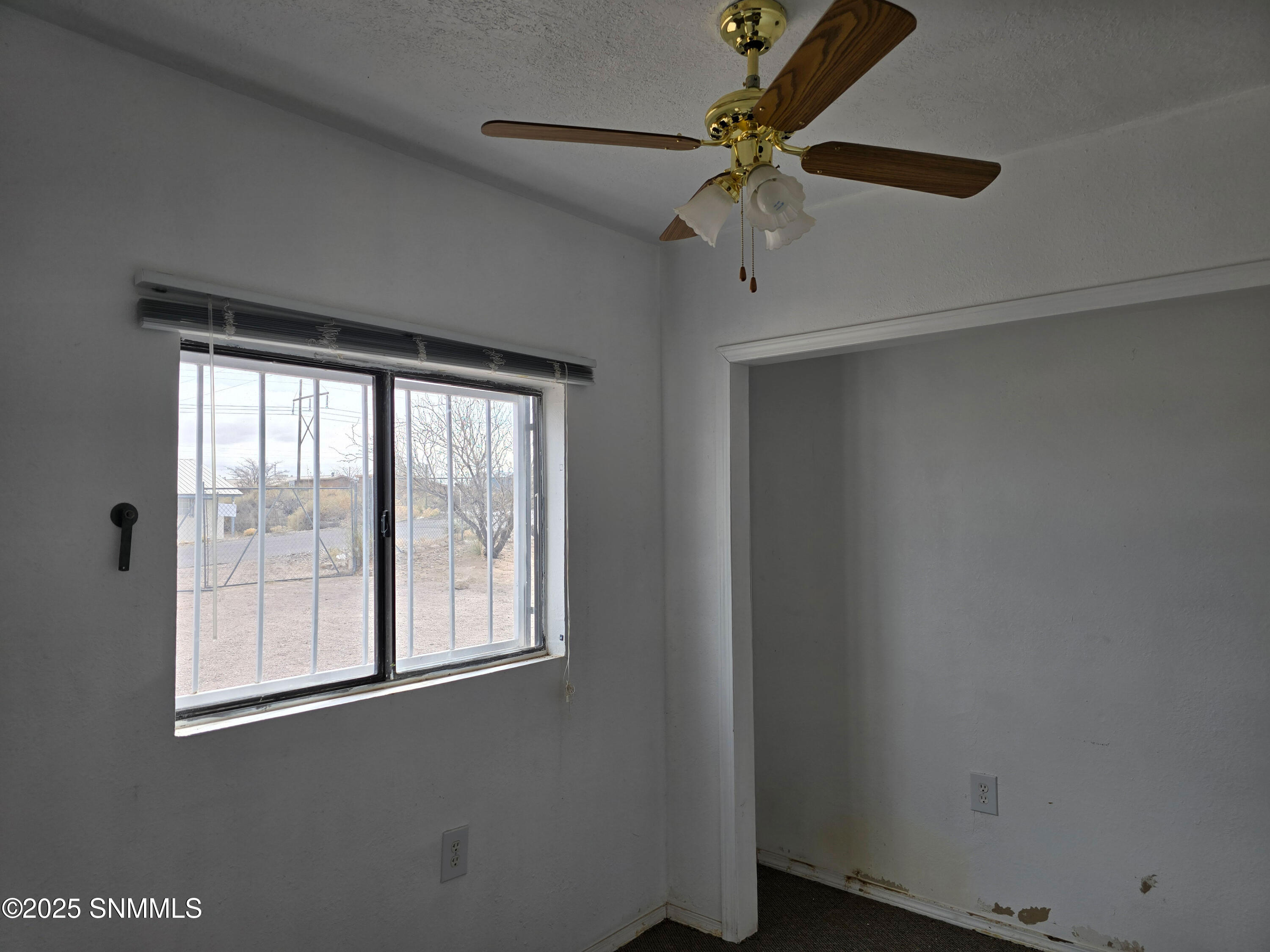 200 Black Range Avenue Property Photo 7
