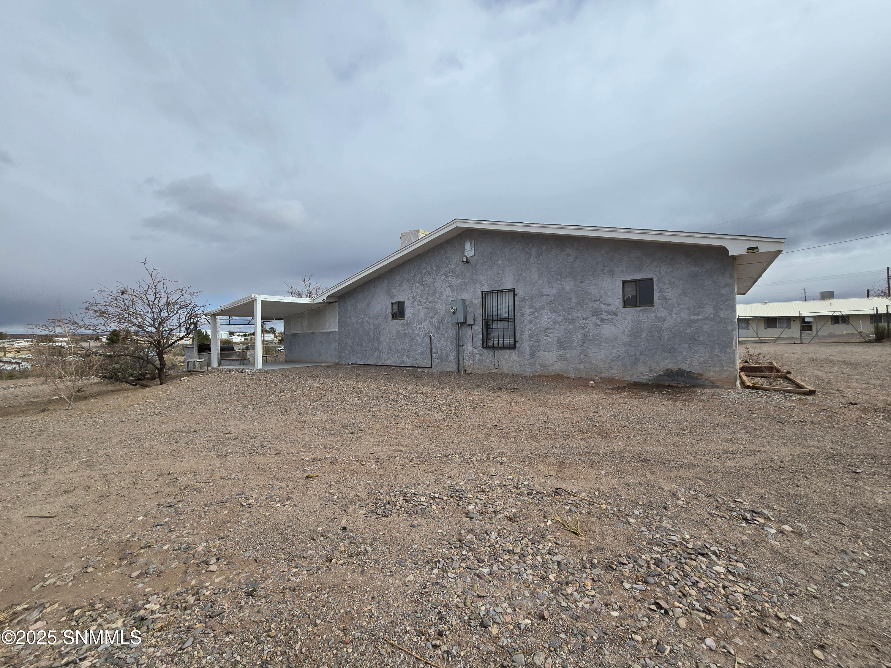 200 Black Range Avenue Property Photo 10