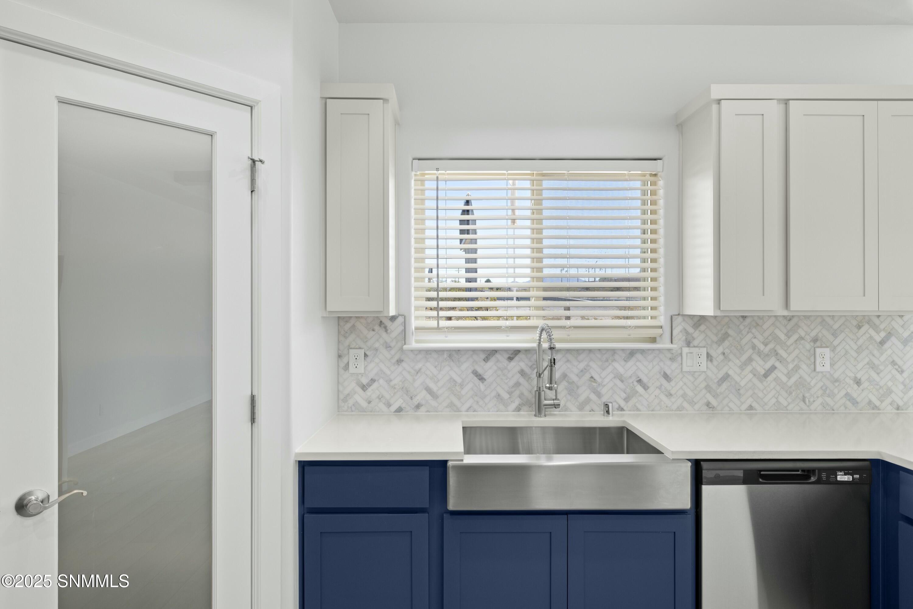1534 Lenox Avenue Property Photo 10