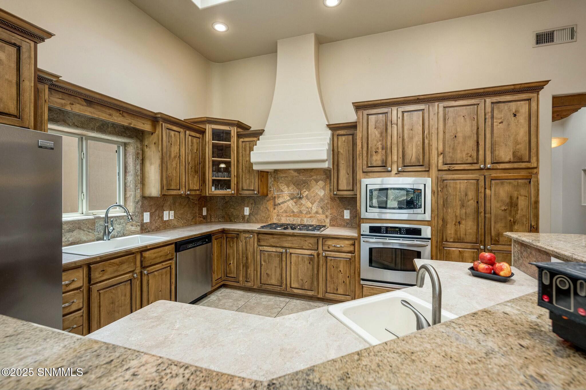 1506 Fairway Village Drive Property Photo 16
