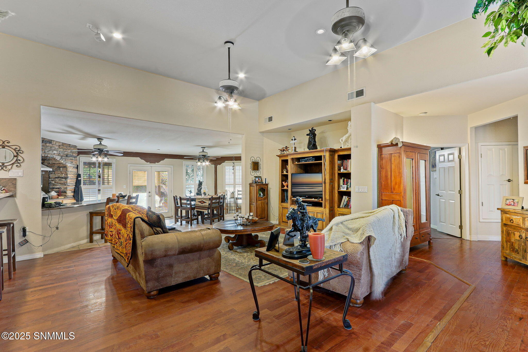 7005 Mcnutt Road Property Photo 14