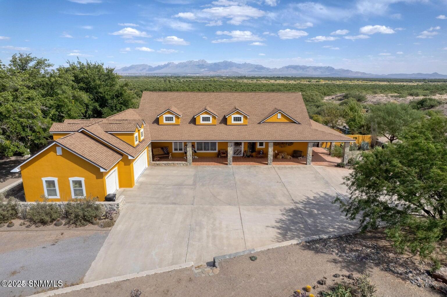 2561 Mesilla Hills Drive Property Photo 1
