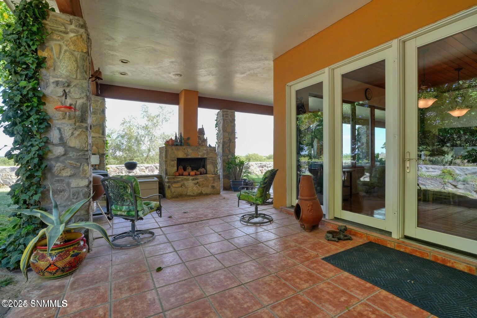 2561 Mesilla Hills Drive Property Photo 7