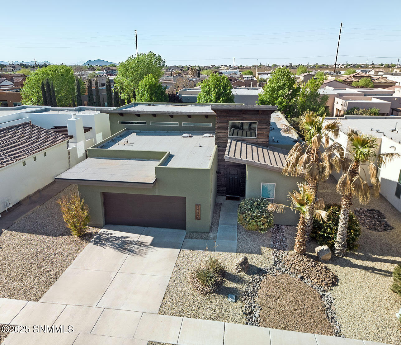 3686 Santa Marcella Avenue Property Photo 2