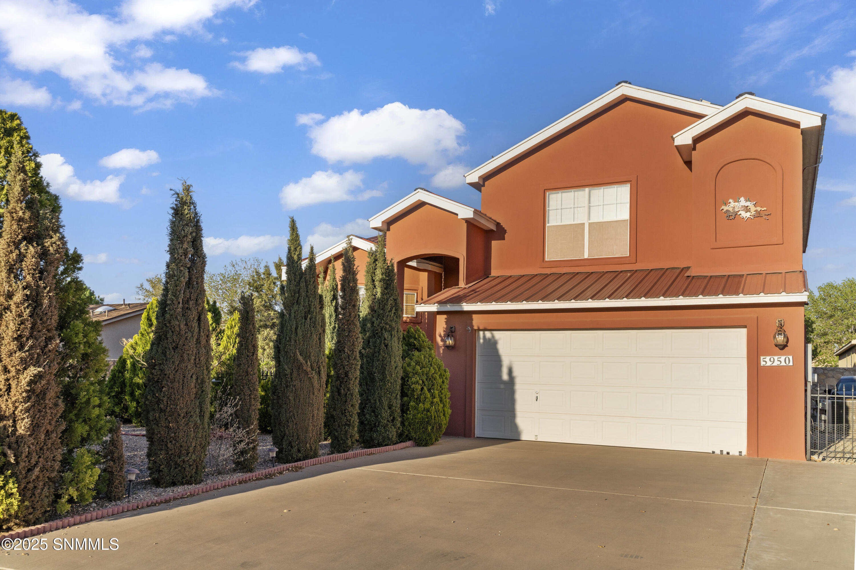 5950 Moon View Drive Property Photo 4