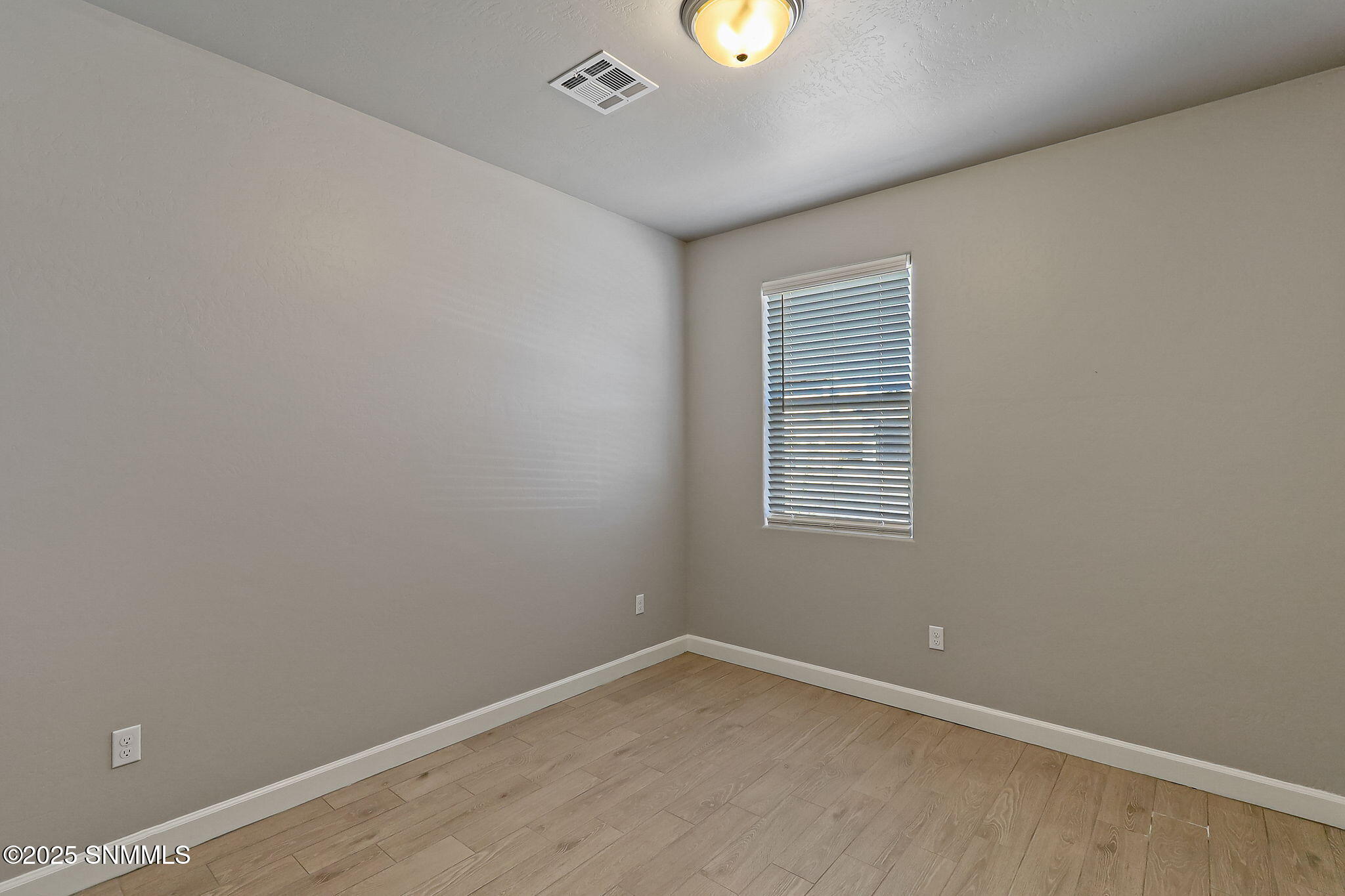4637 Melrose Road Property Photo 7