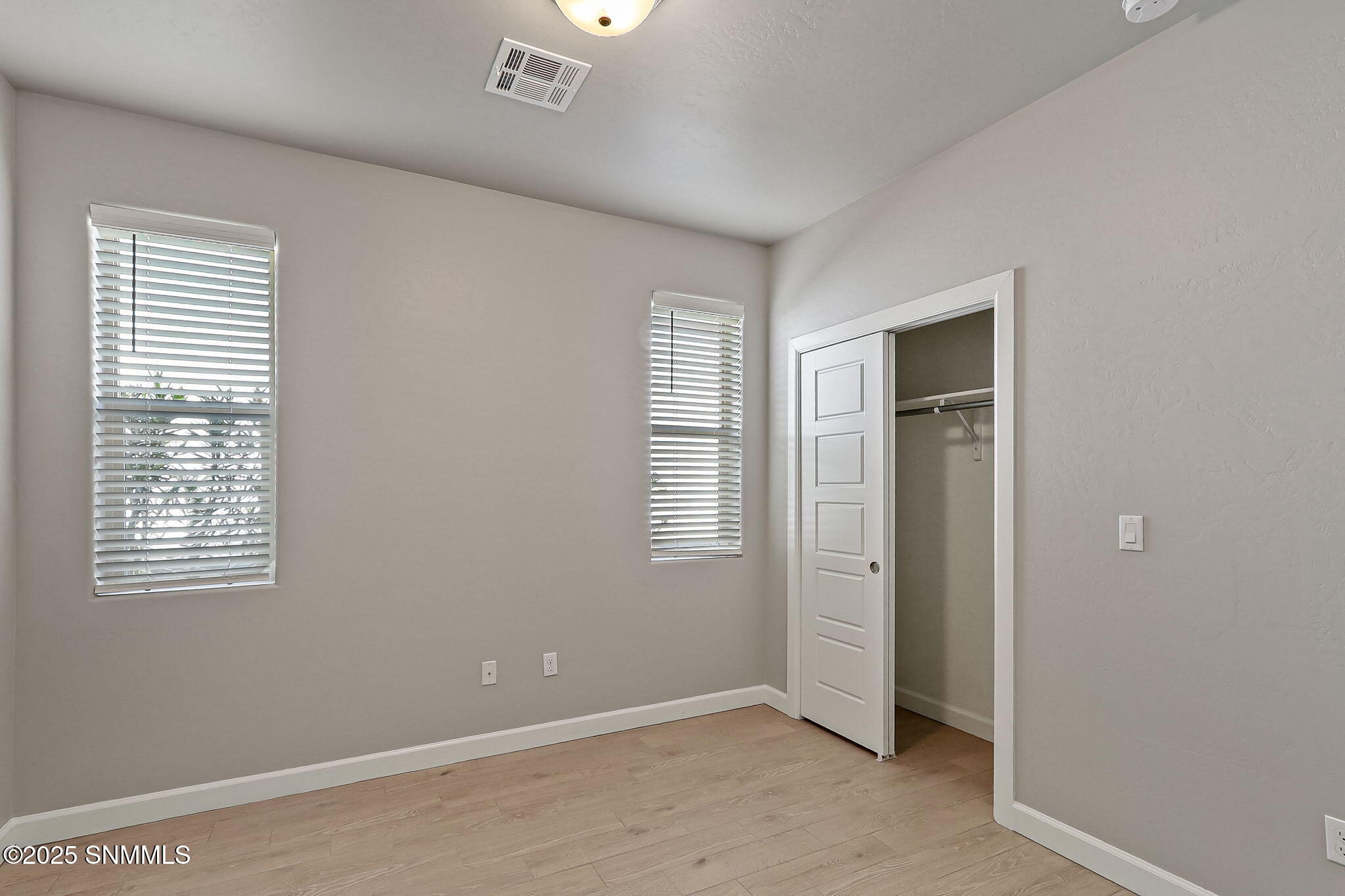 4637 Melrose Road Property Photo 11