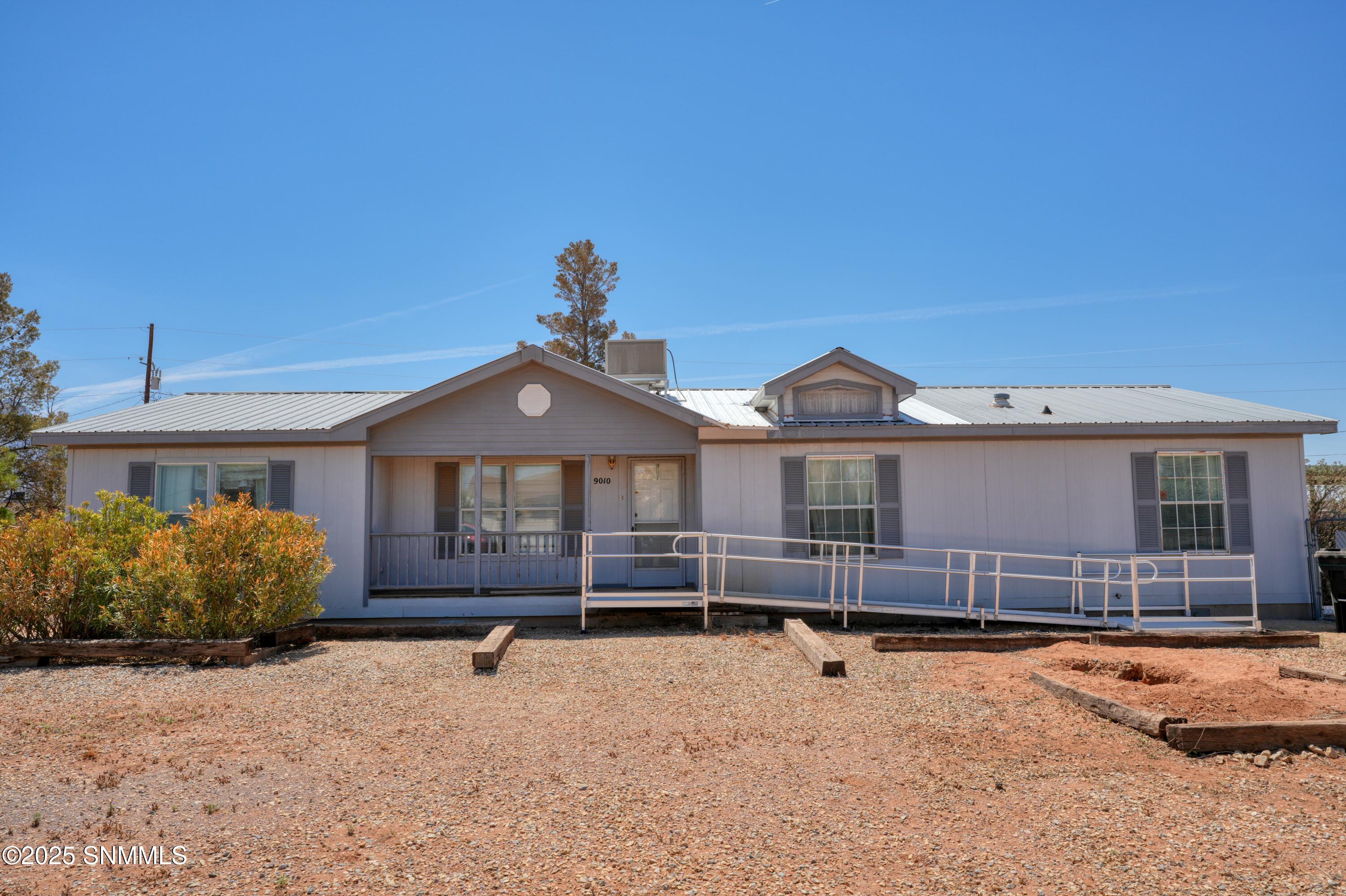 9010 Red Roof Court Property Photo 1