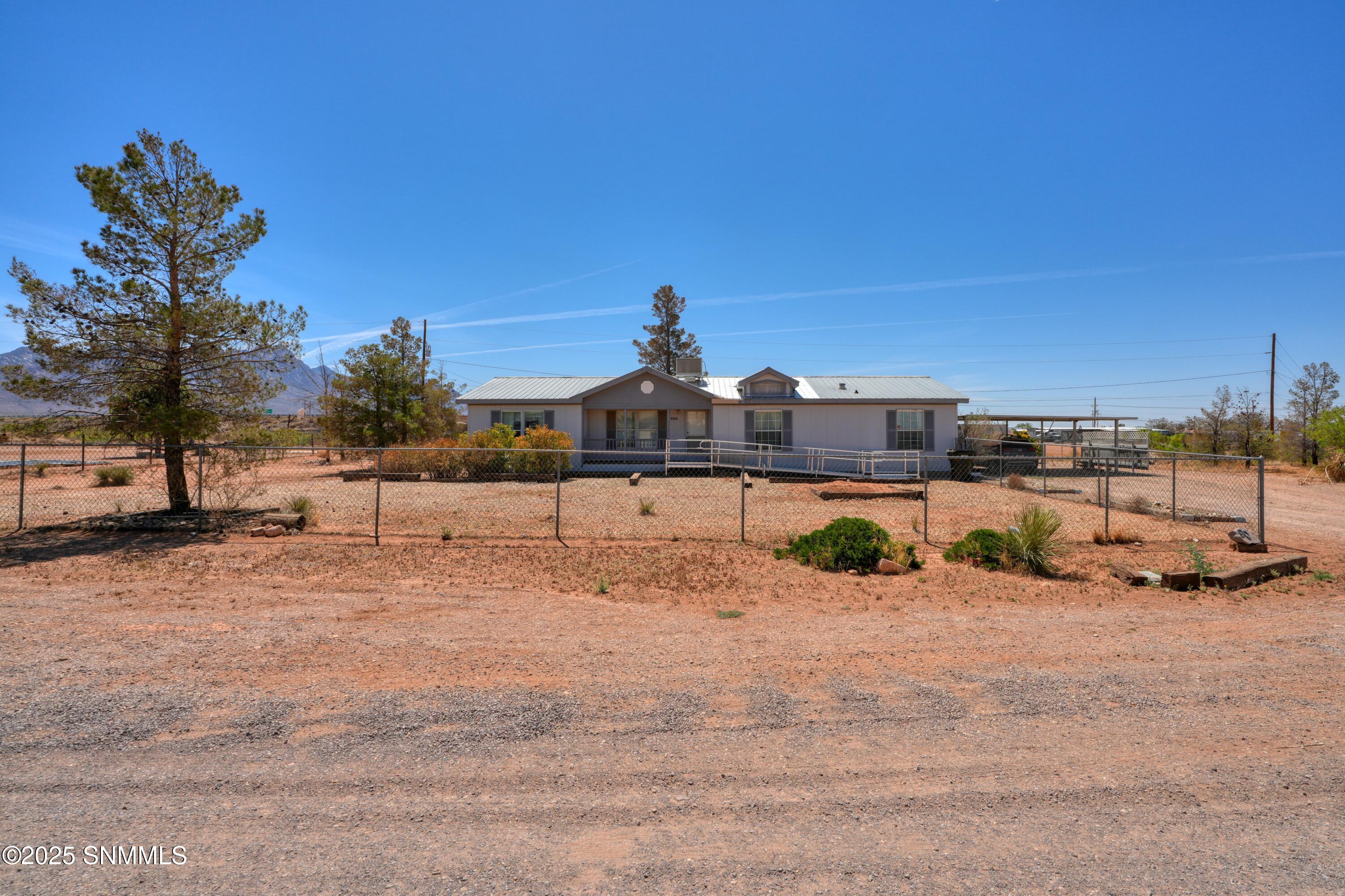 9010 Red Roof Court Property Photo 2
