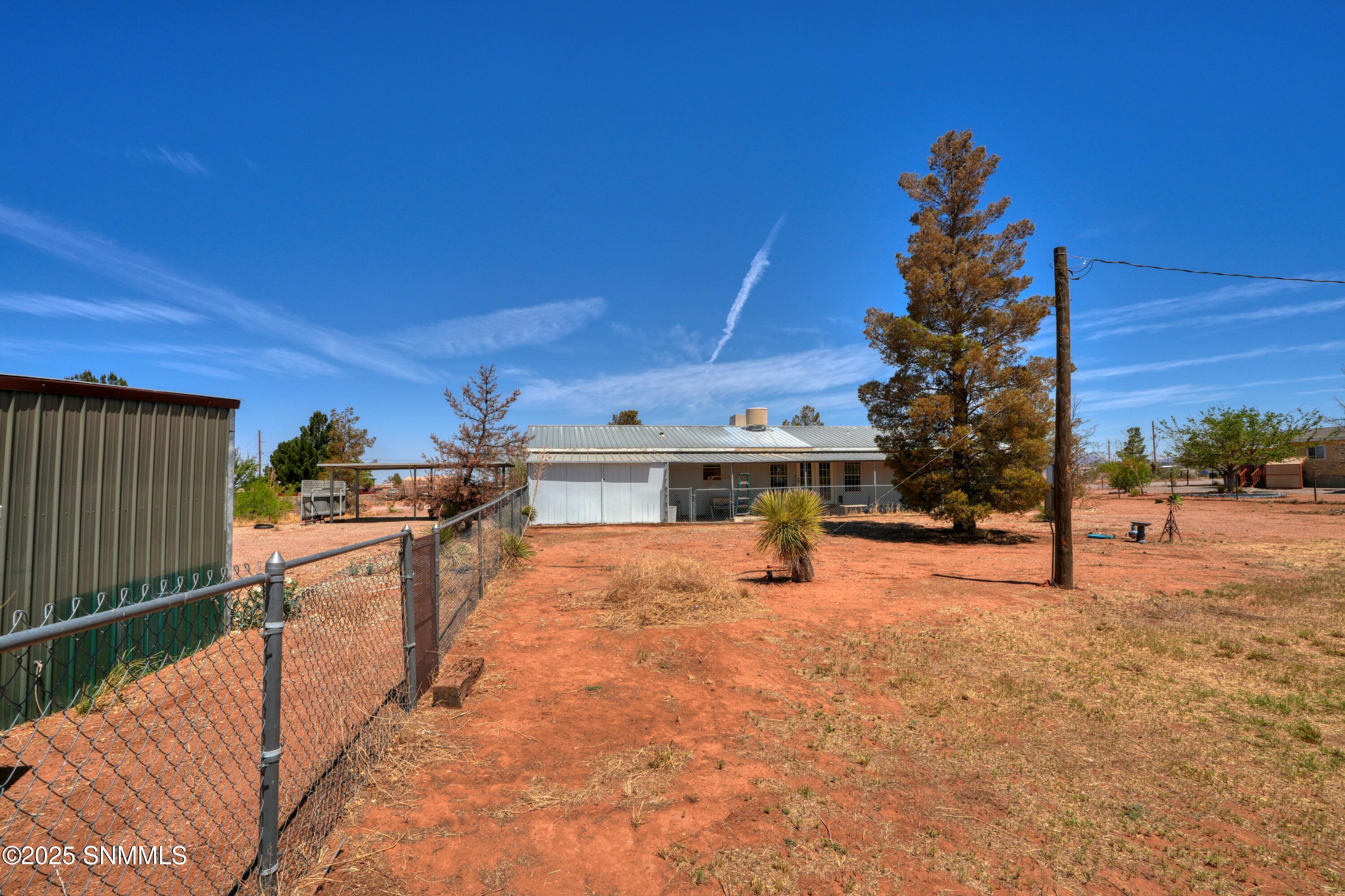 9010 Red Roof Court Property Photo 7