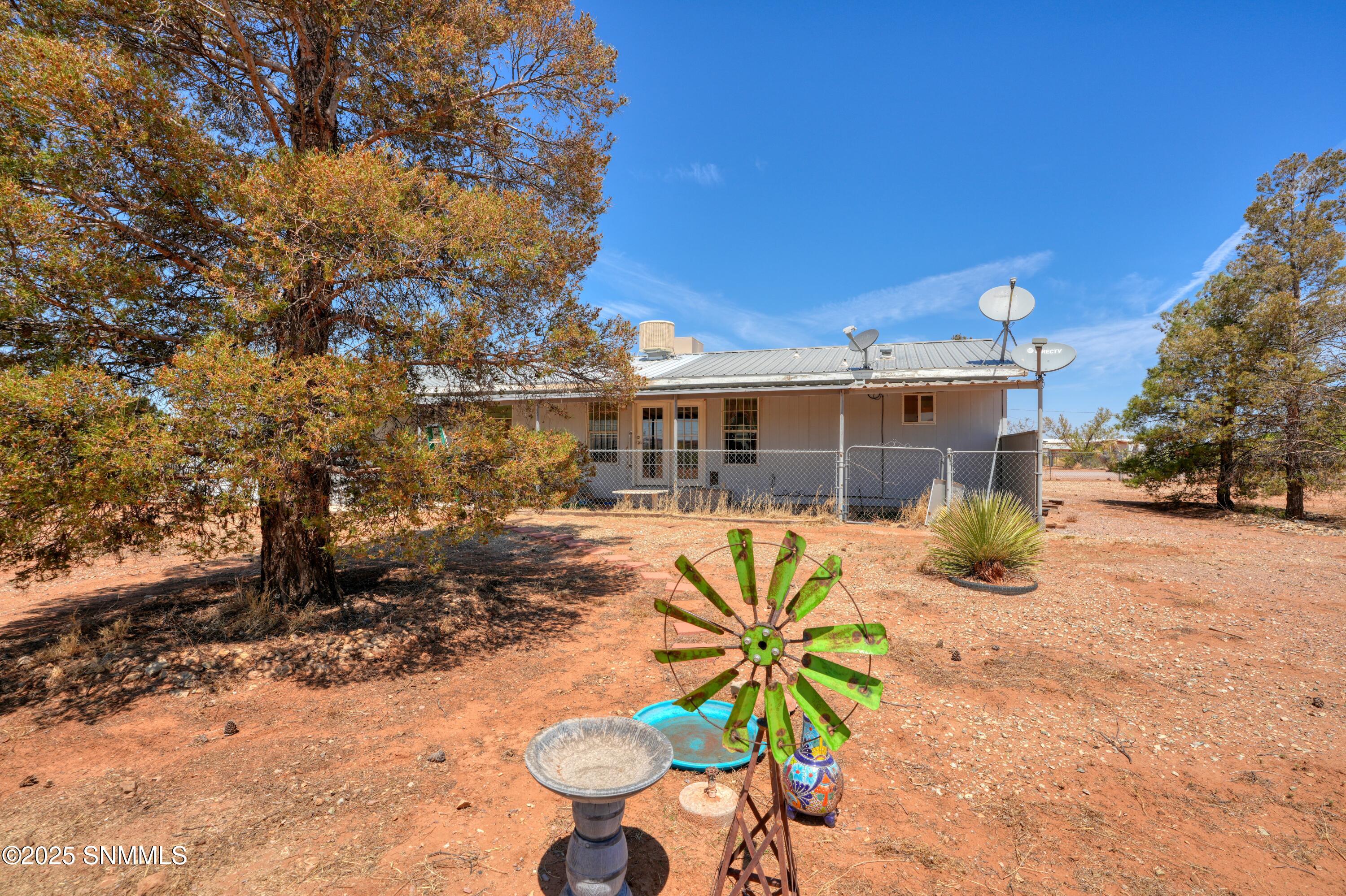 9010 Red Roof Court Property Photo 10