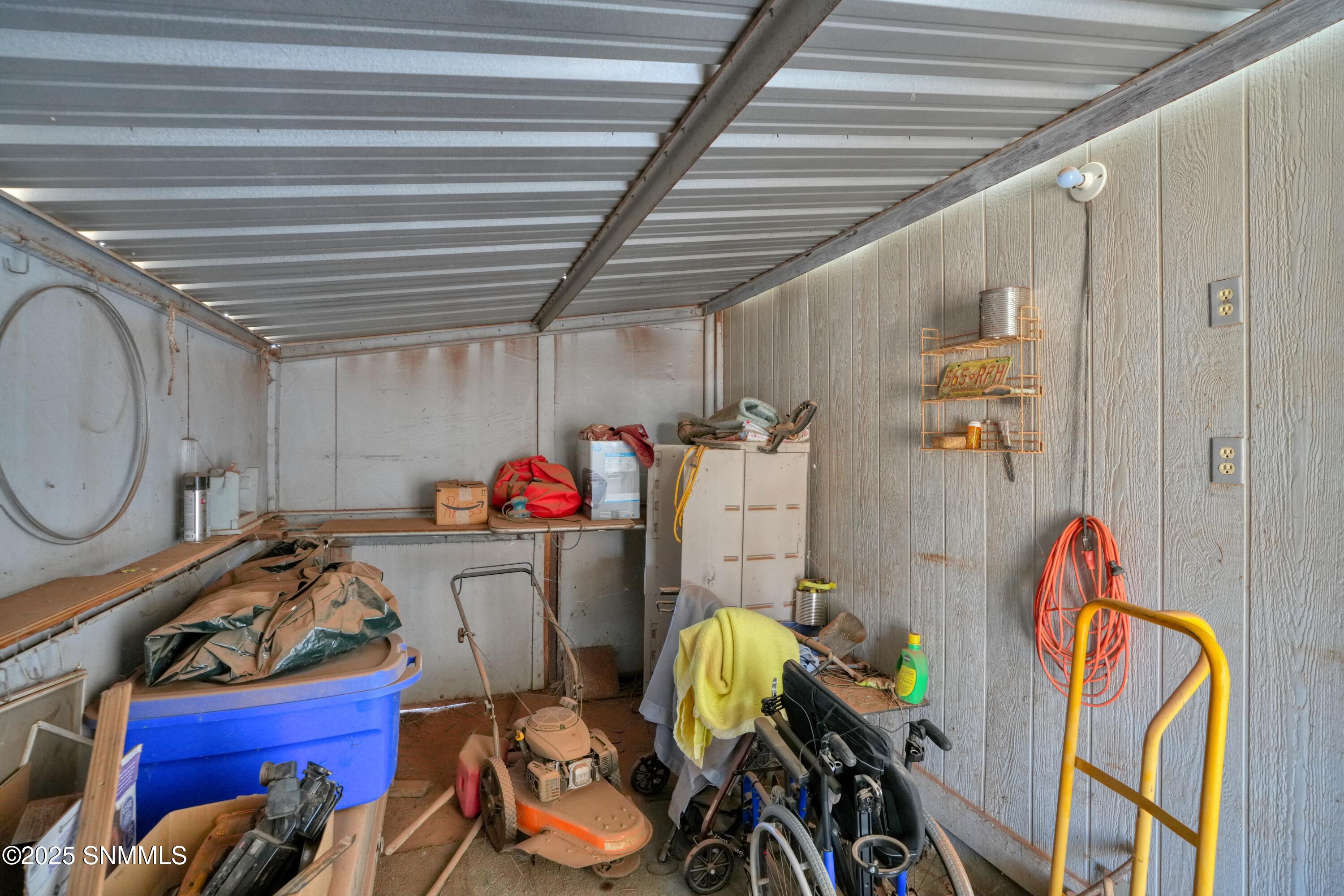 9010 Red Roof Court Property Photo 16