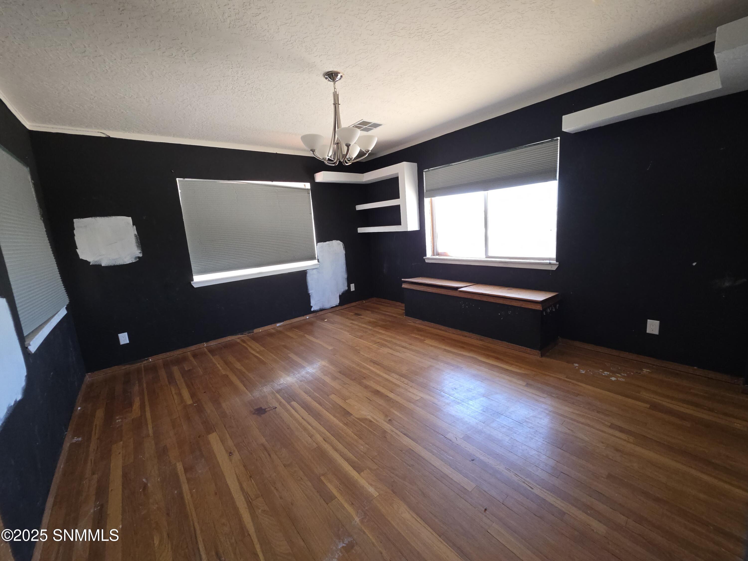 906 Kopra Street Property Photo 7