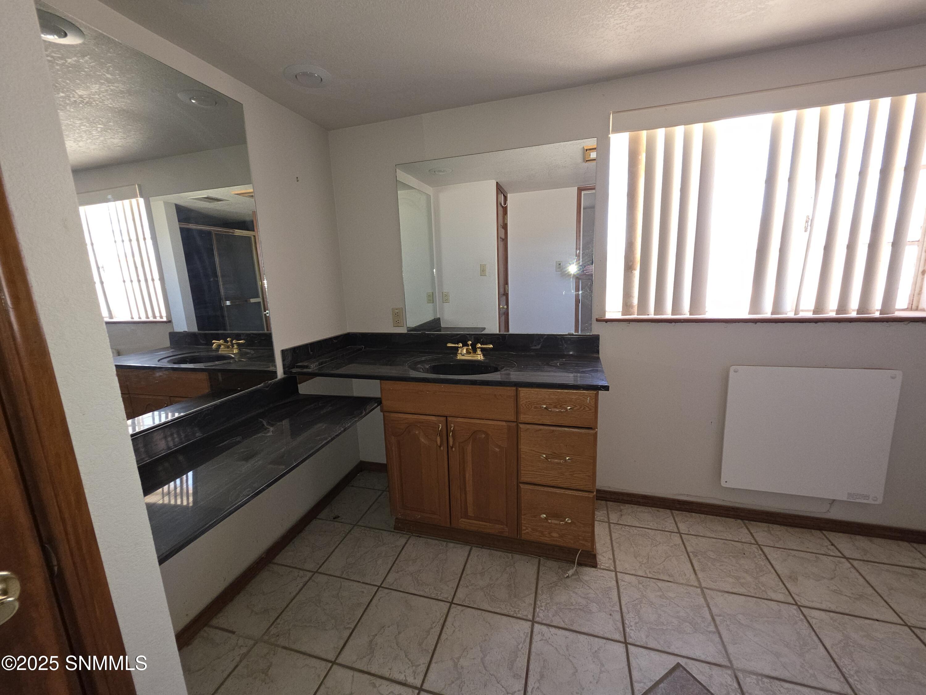 906 Kopra Street Property Photo 11