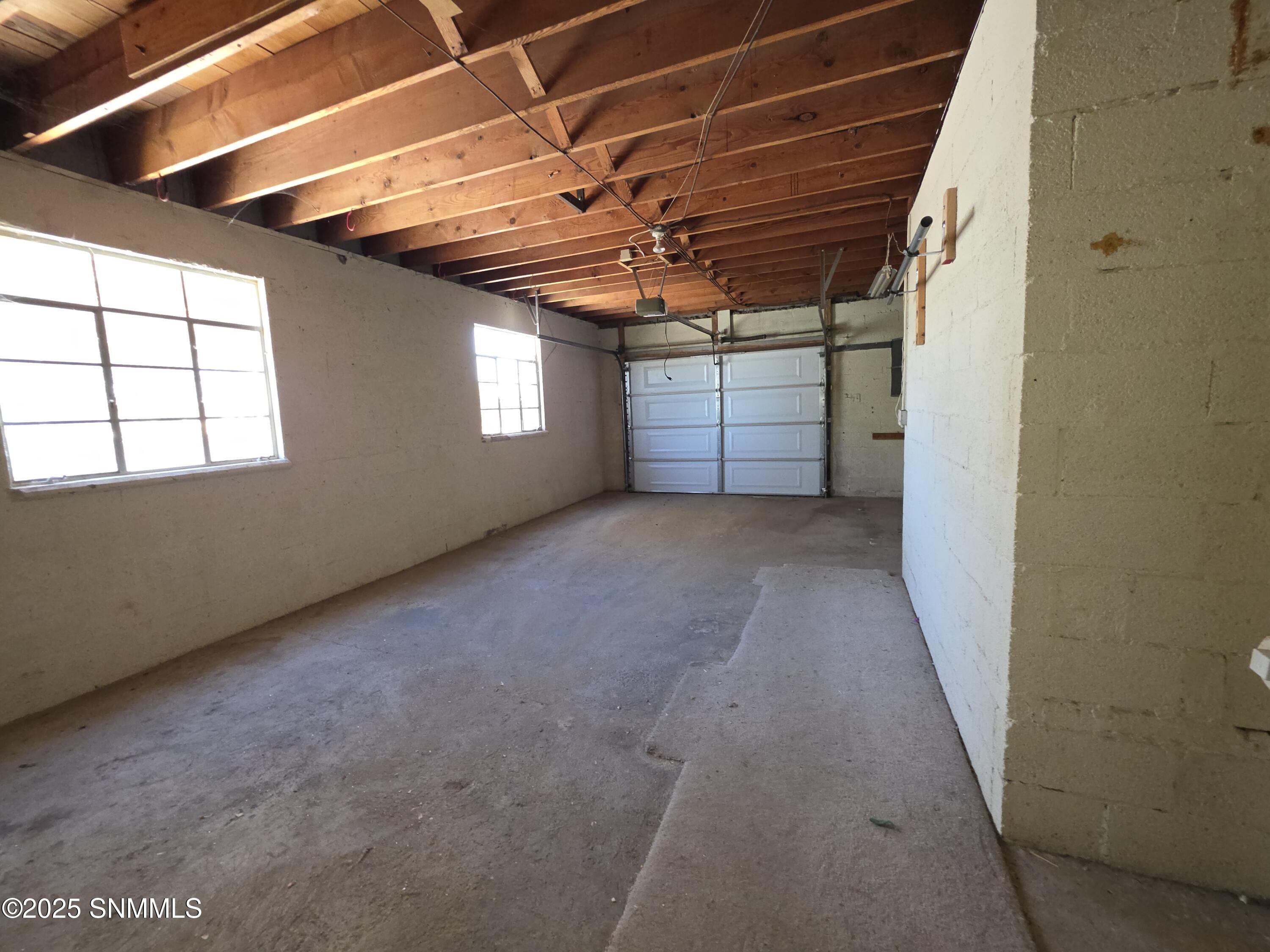 906 Kopra Street Property Photo 16