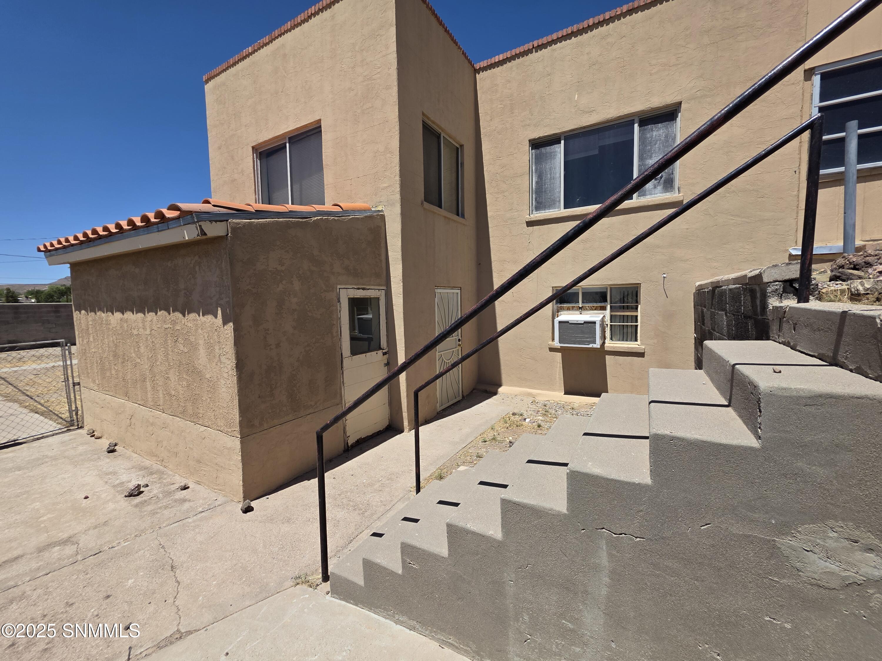 906 Kopra Street Property Photo 20