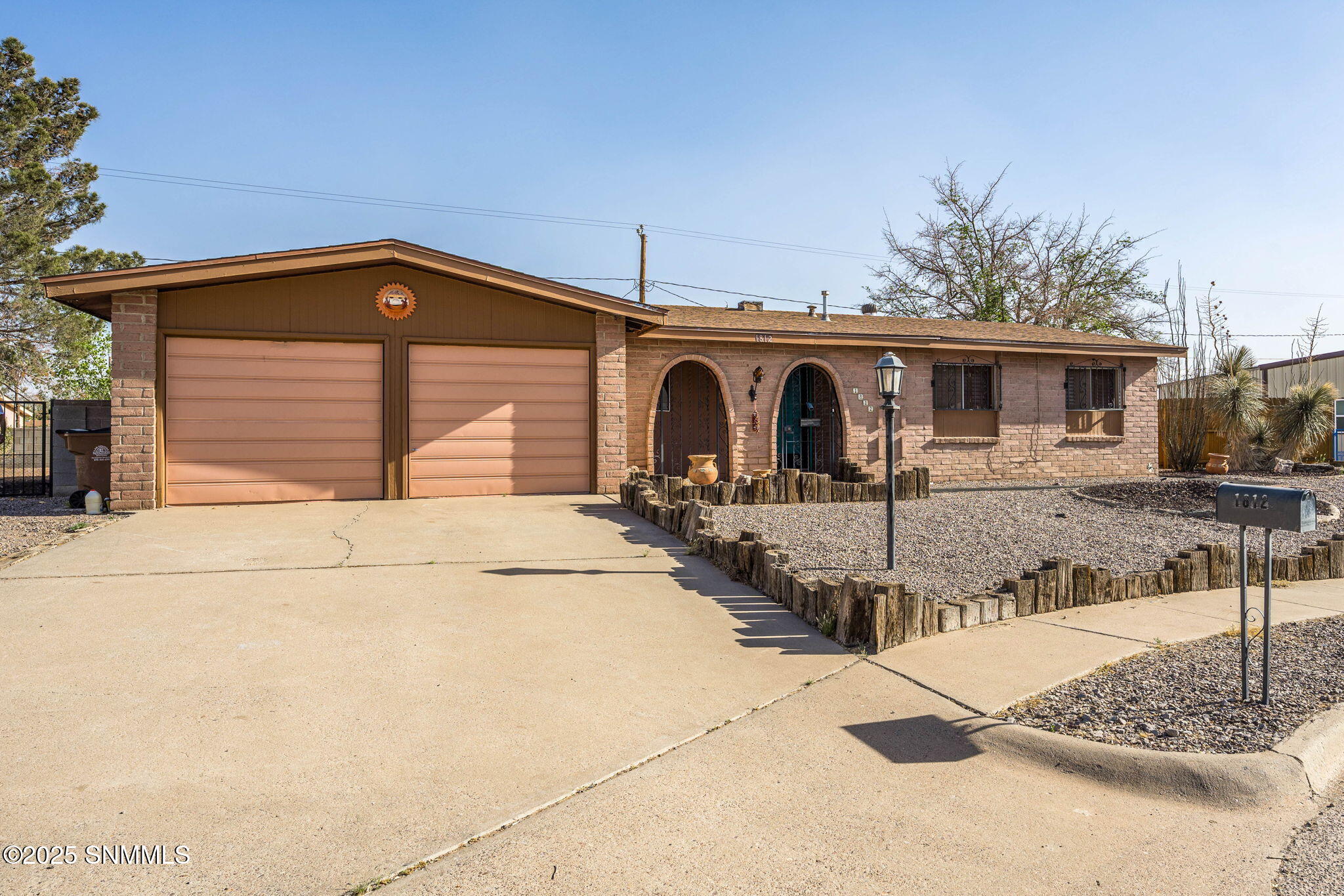 1812 Louise Circle Property Photo 3