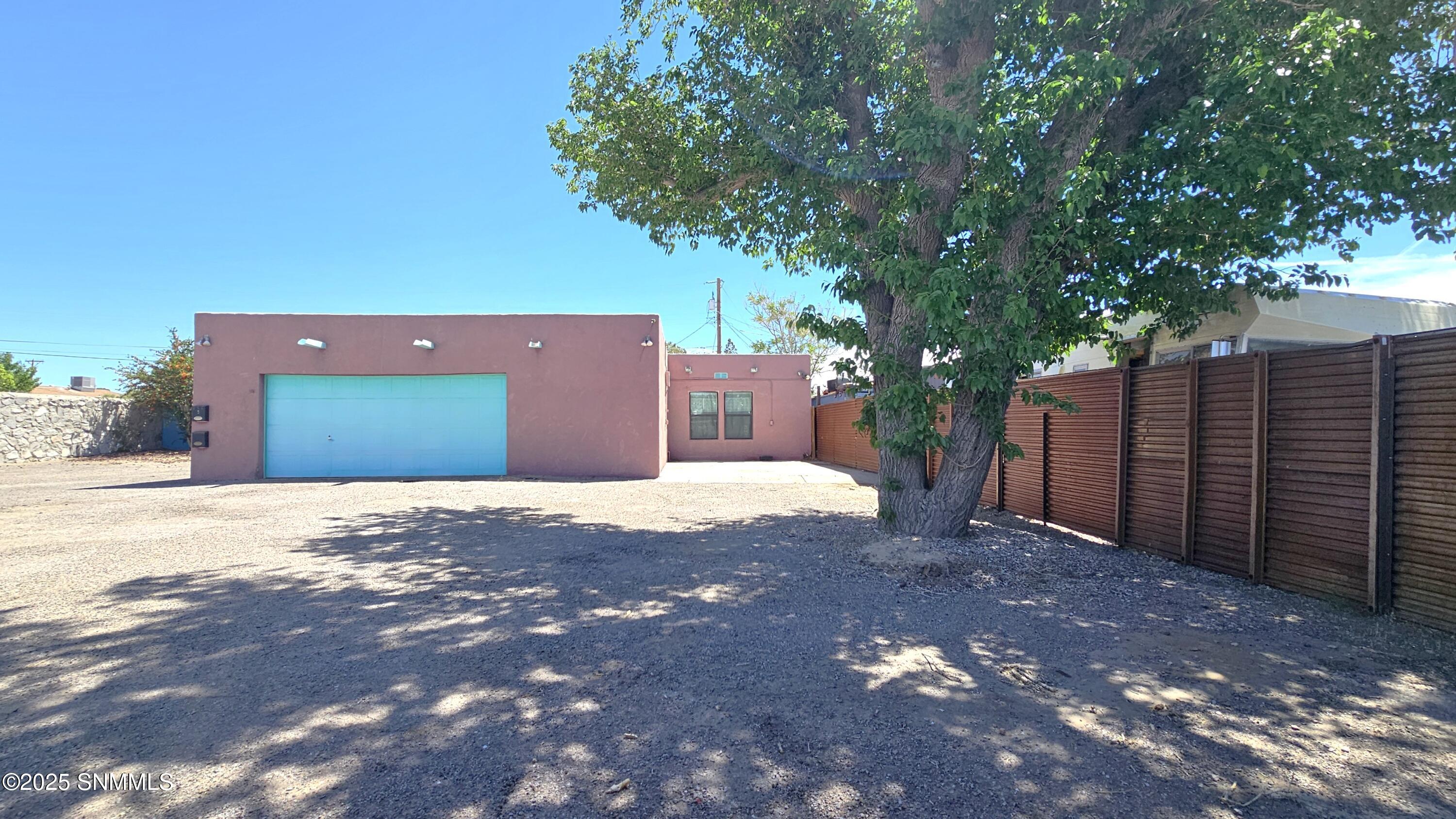 1229 S Espanola Street Property Photo 2