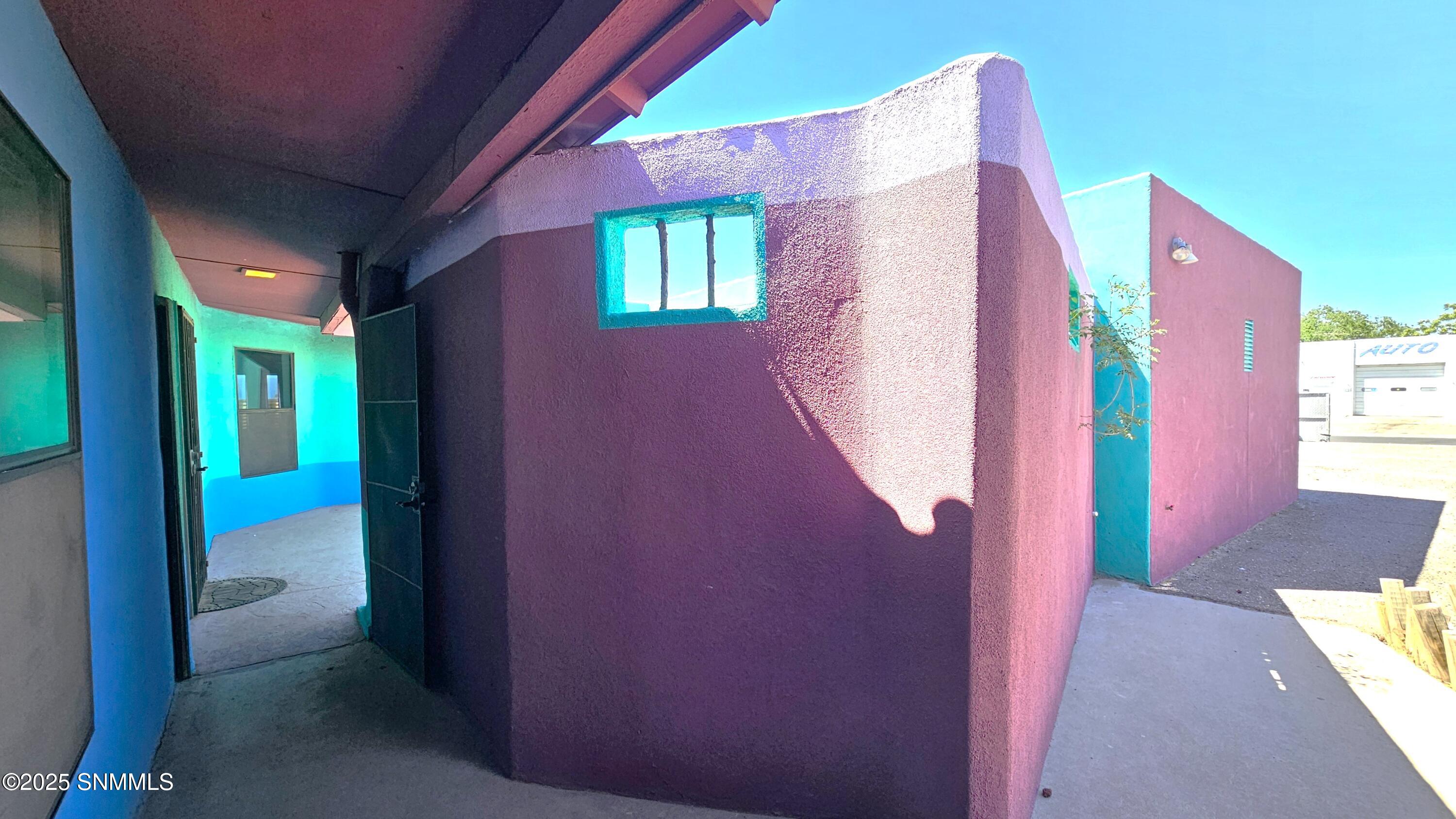1229 S Espanola Street Property Photo 4