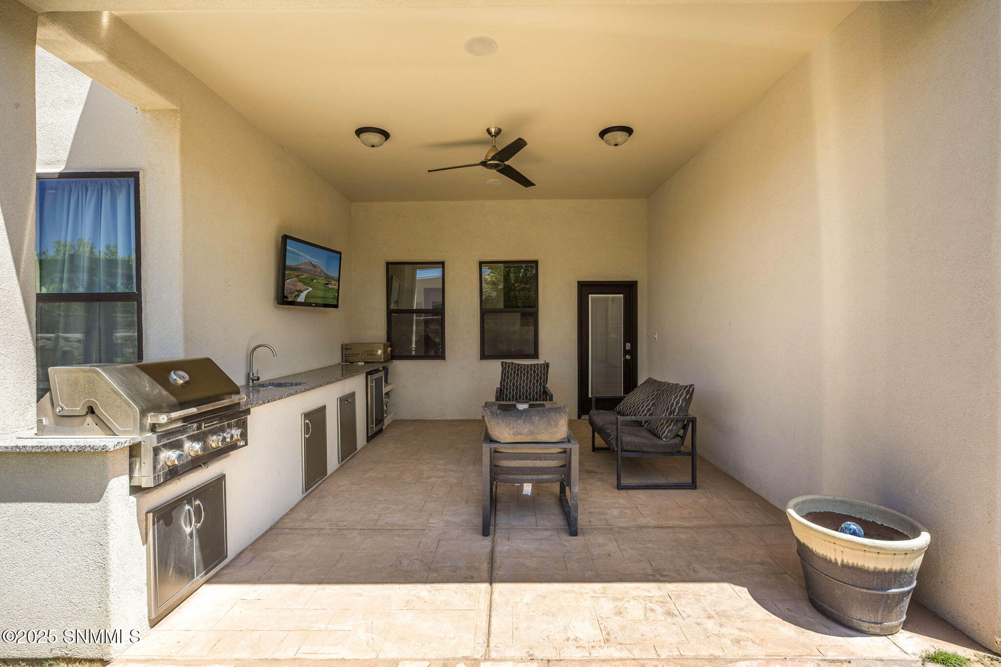 6089 Arosa Street Property Photo 46