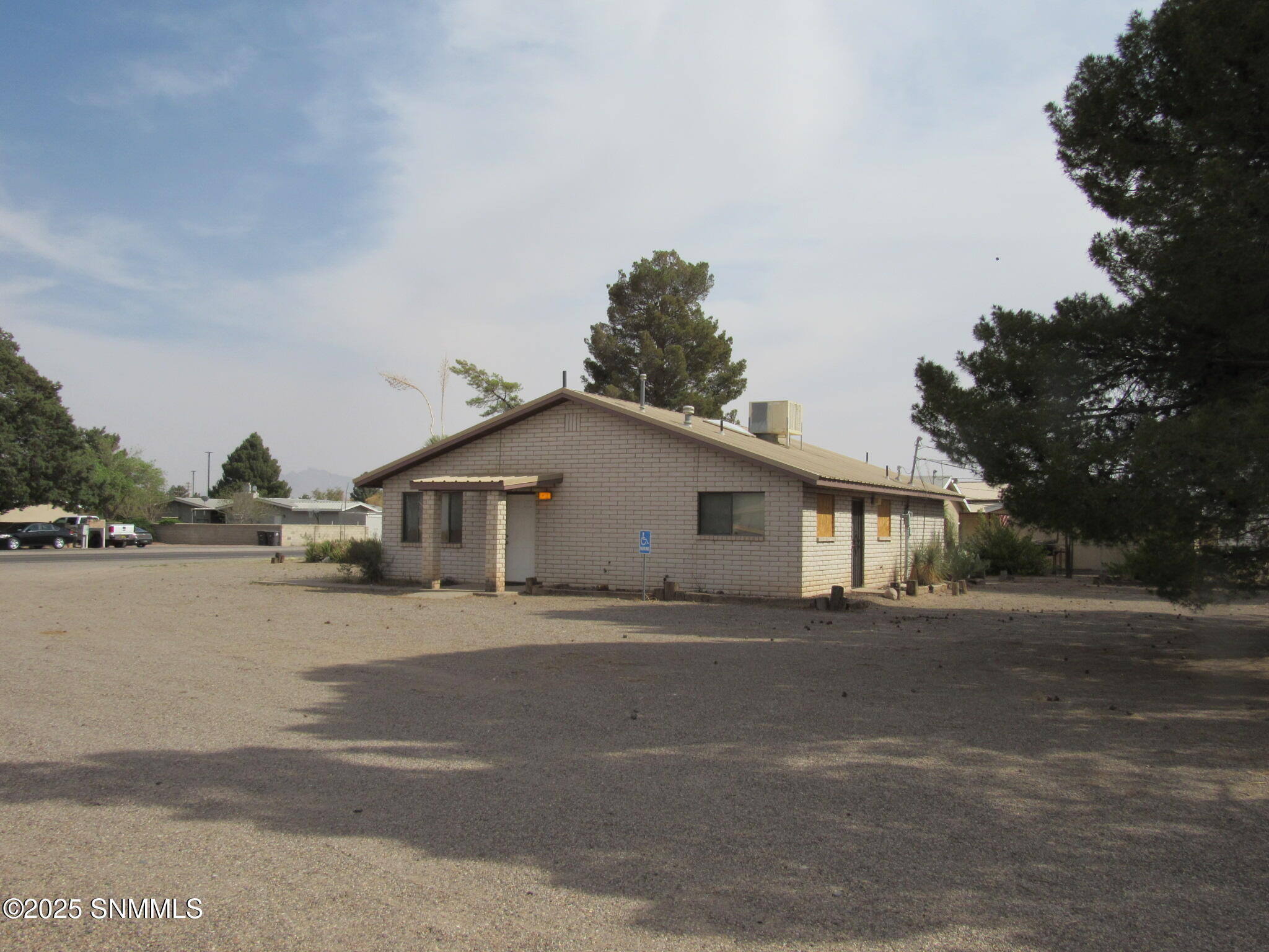 900 W W Birch St Street Property Photo 1