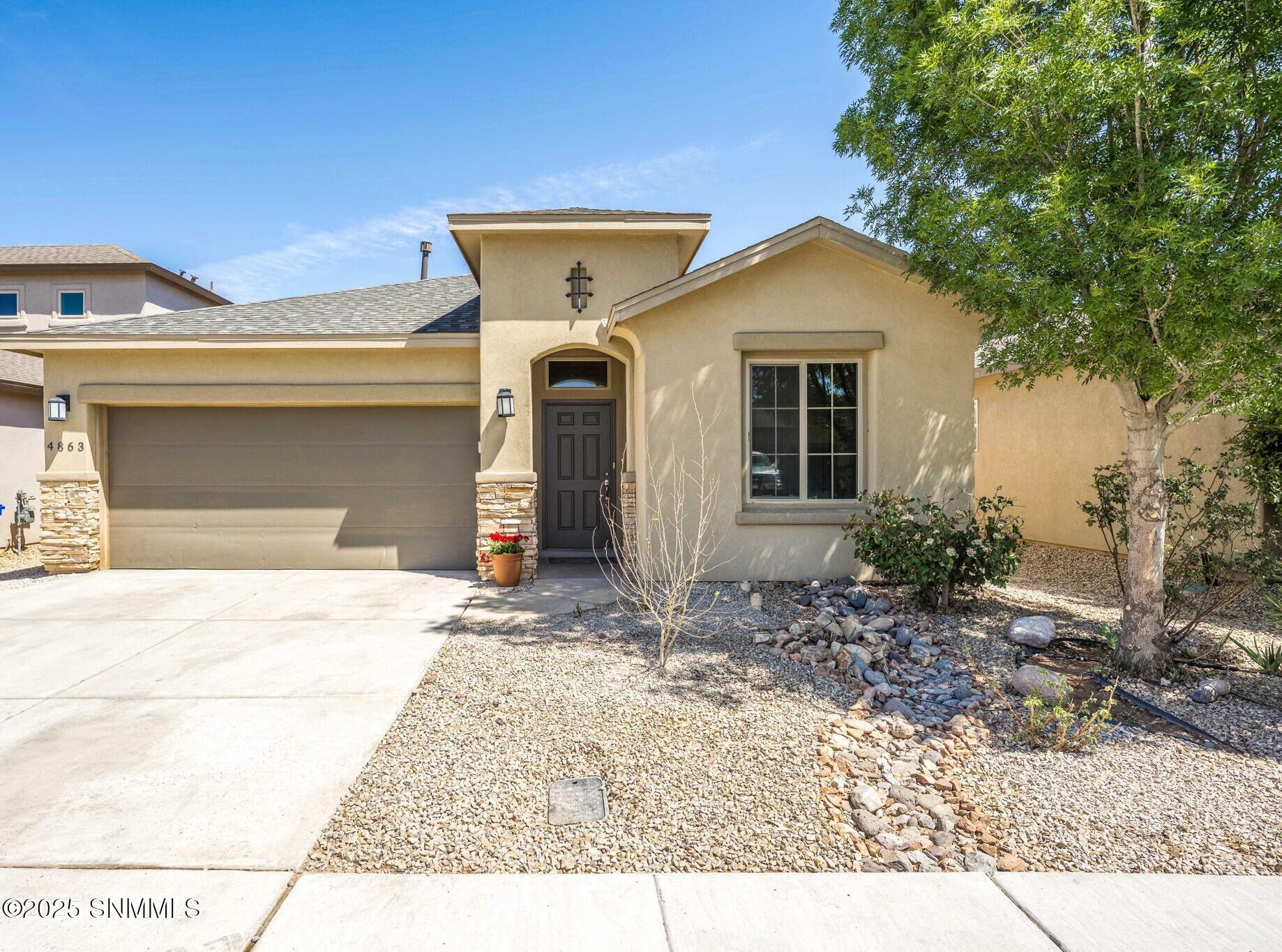 4863 Villeta Avenue Property Photo 2