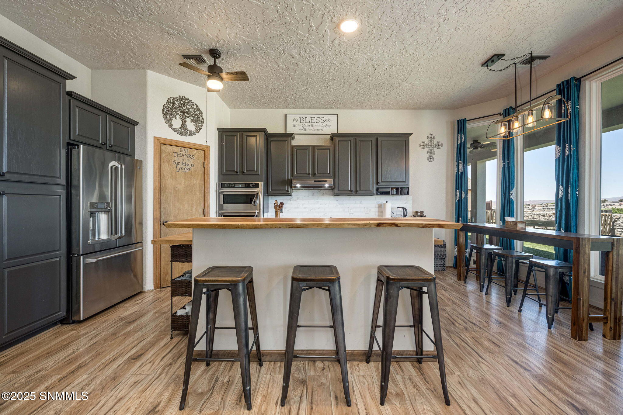 2898 Diamond Springs Drive Property Photo 18
