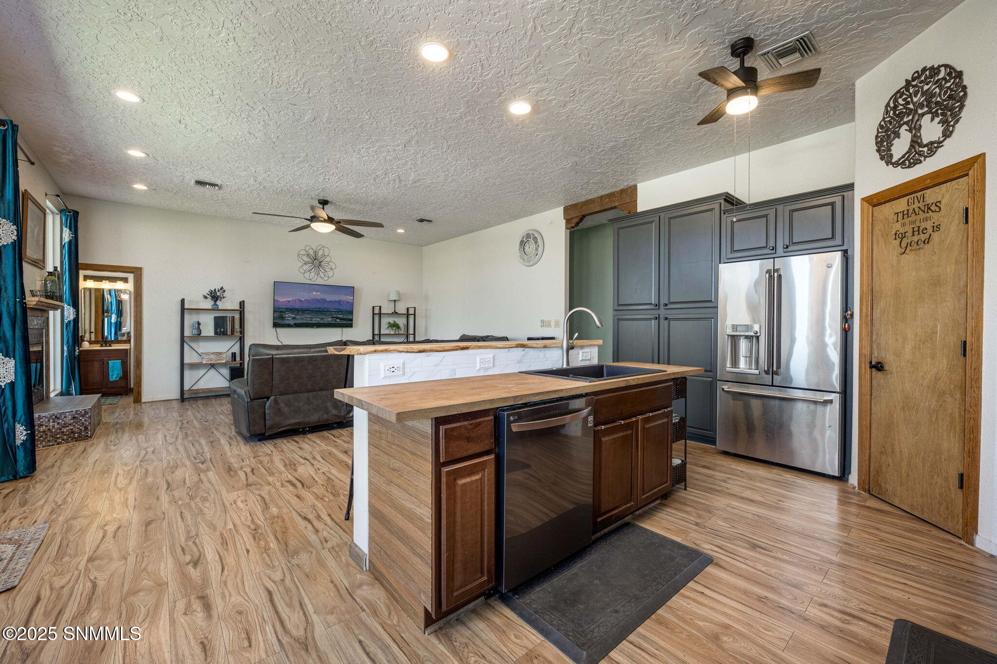 2898 Diamond Springs Drive Property Photo 22
