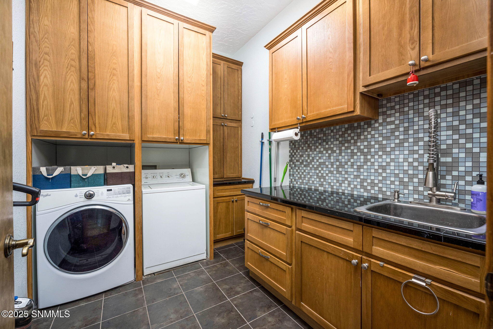 2898 Diamond Springs Drive Property Photo 25