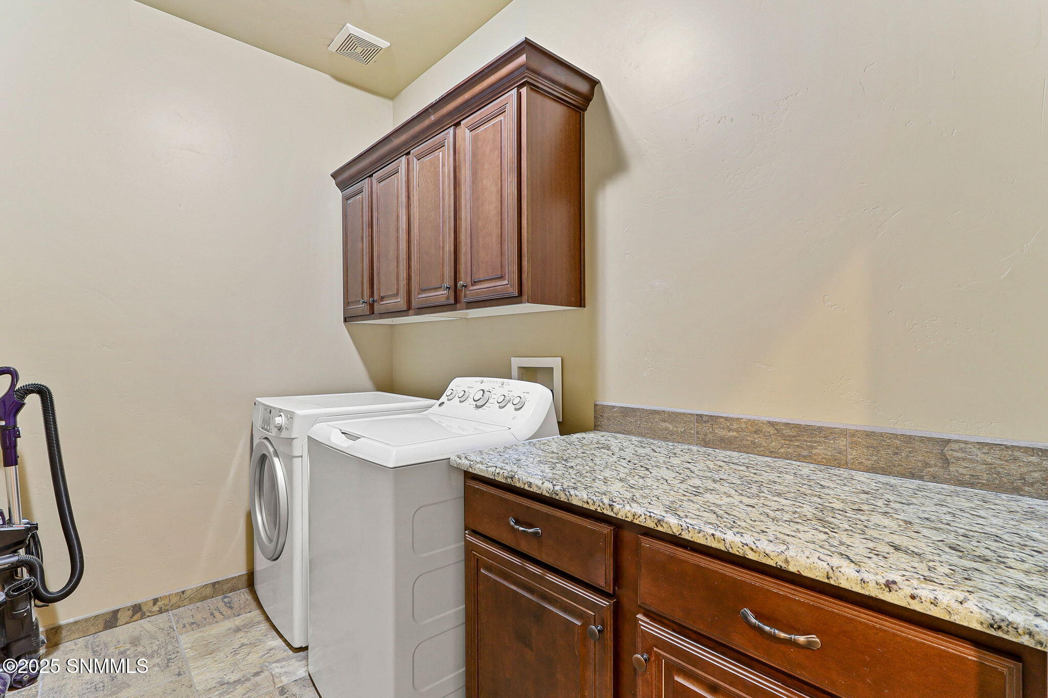 3661 San Clemente Avenue Property Photo 52