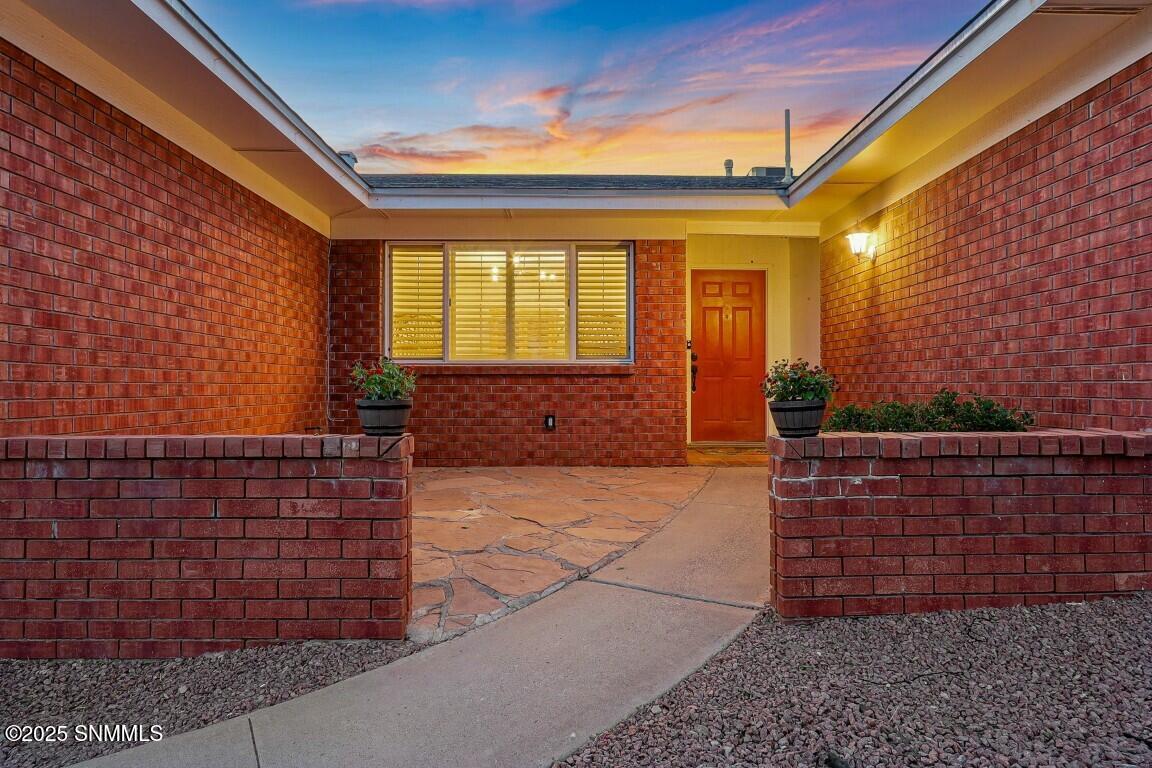 1730 Royal Drive Property Photo 3