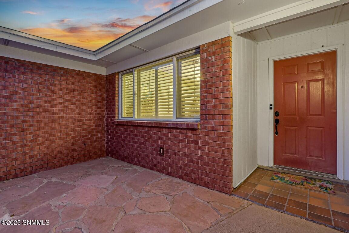 1730 Royal Drive Property Photo 4