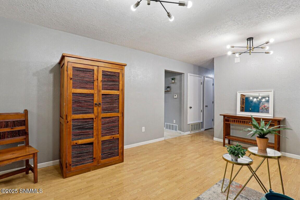 1730 Royal Drive Property Photo 9