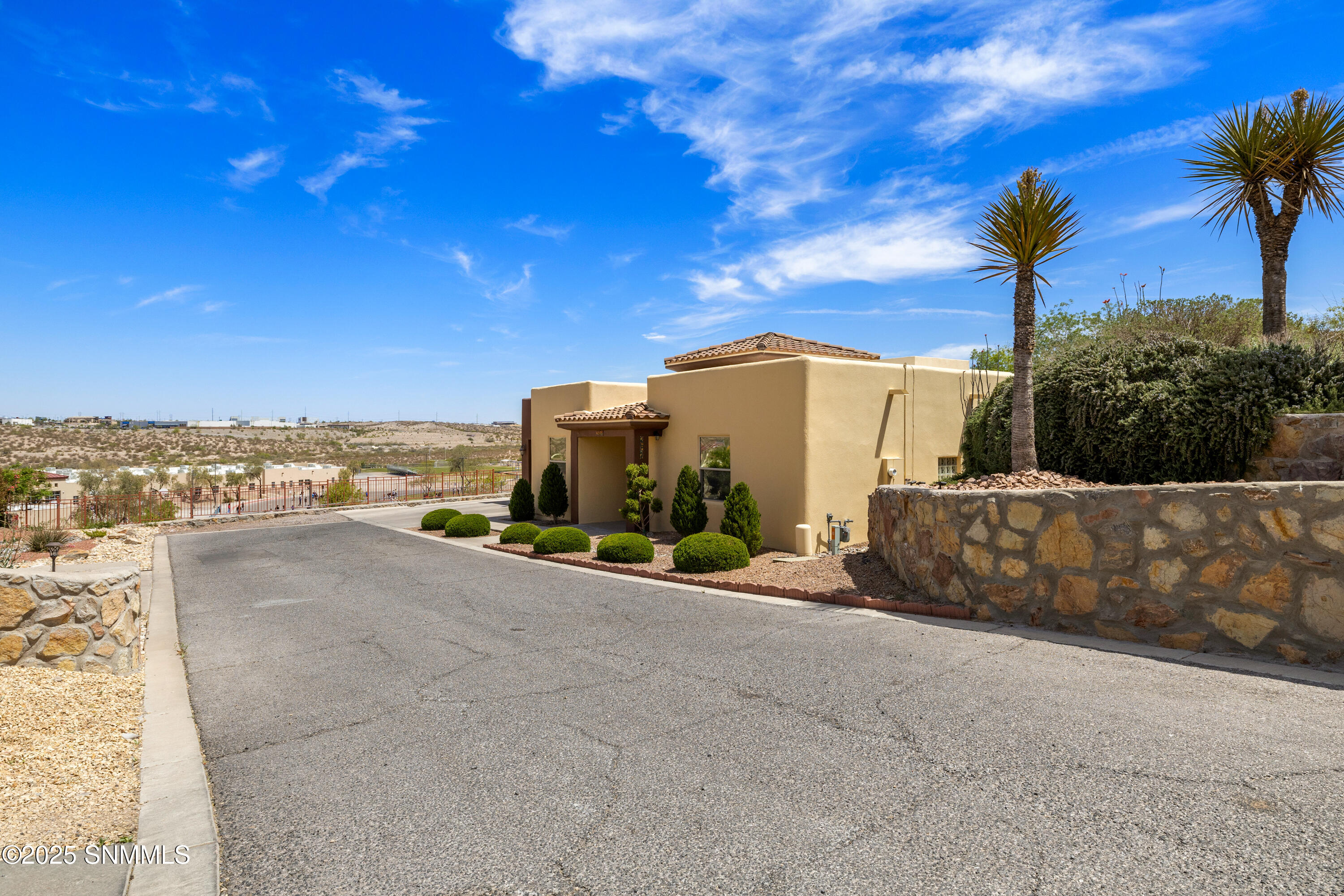 2651 Poco Lomas Court Property Photo 6