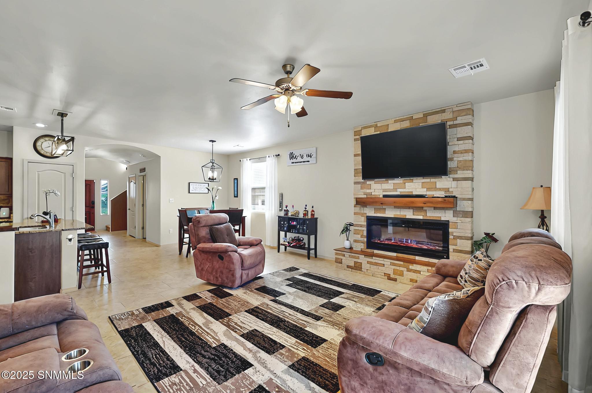 2869 Borroughs Street Property Photo 8