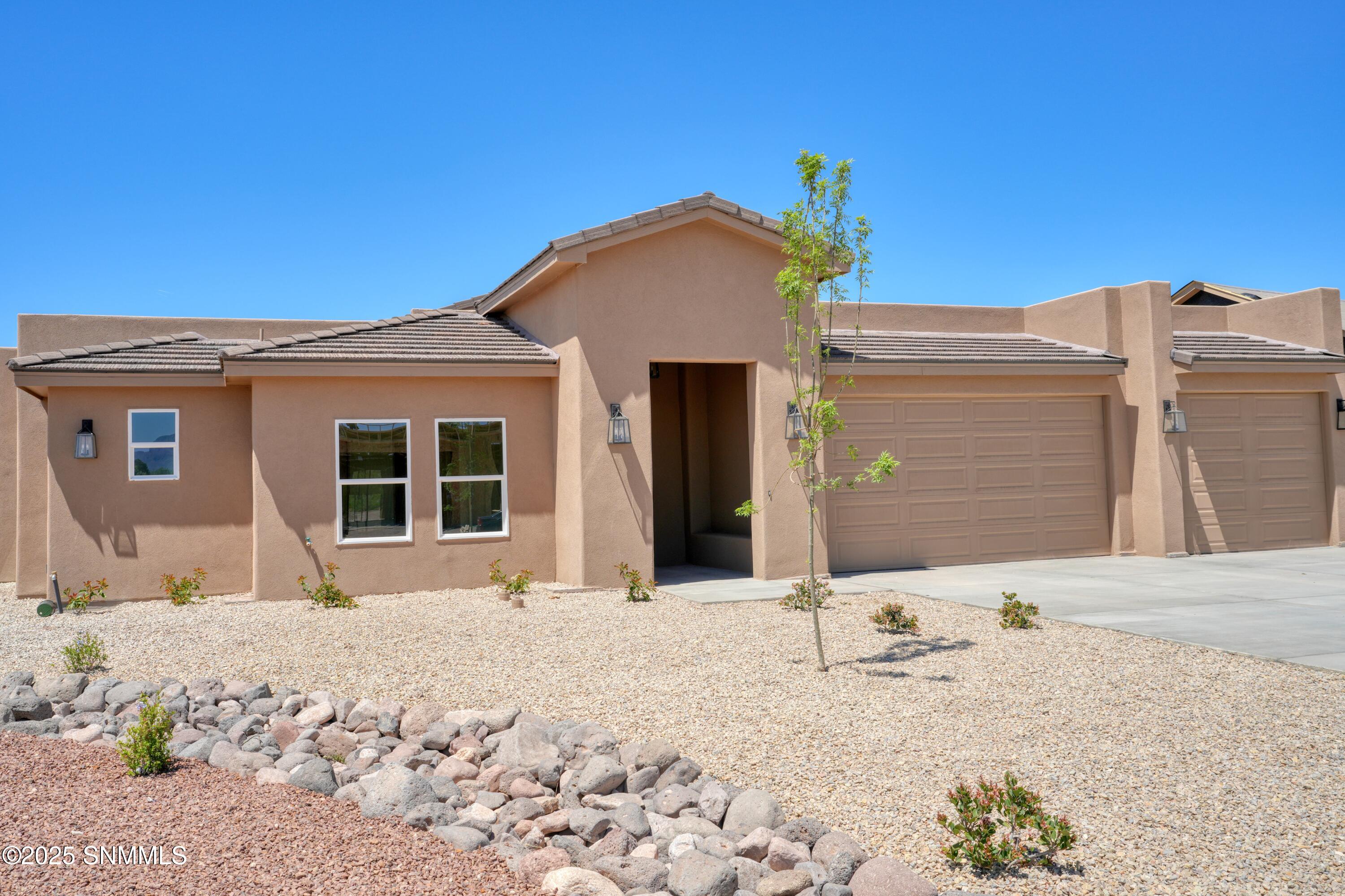 4080 Santa Elena Place Property Photo 2