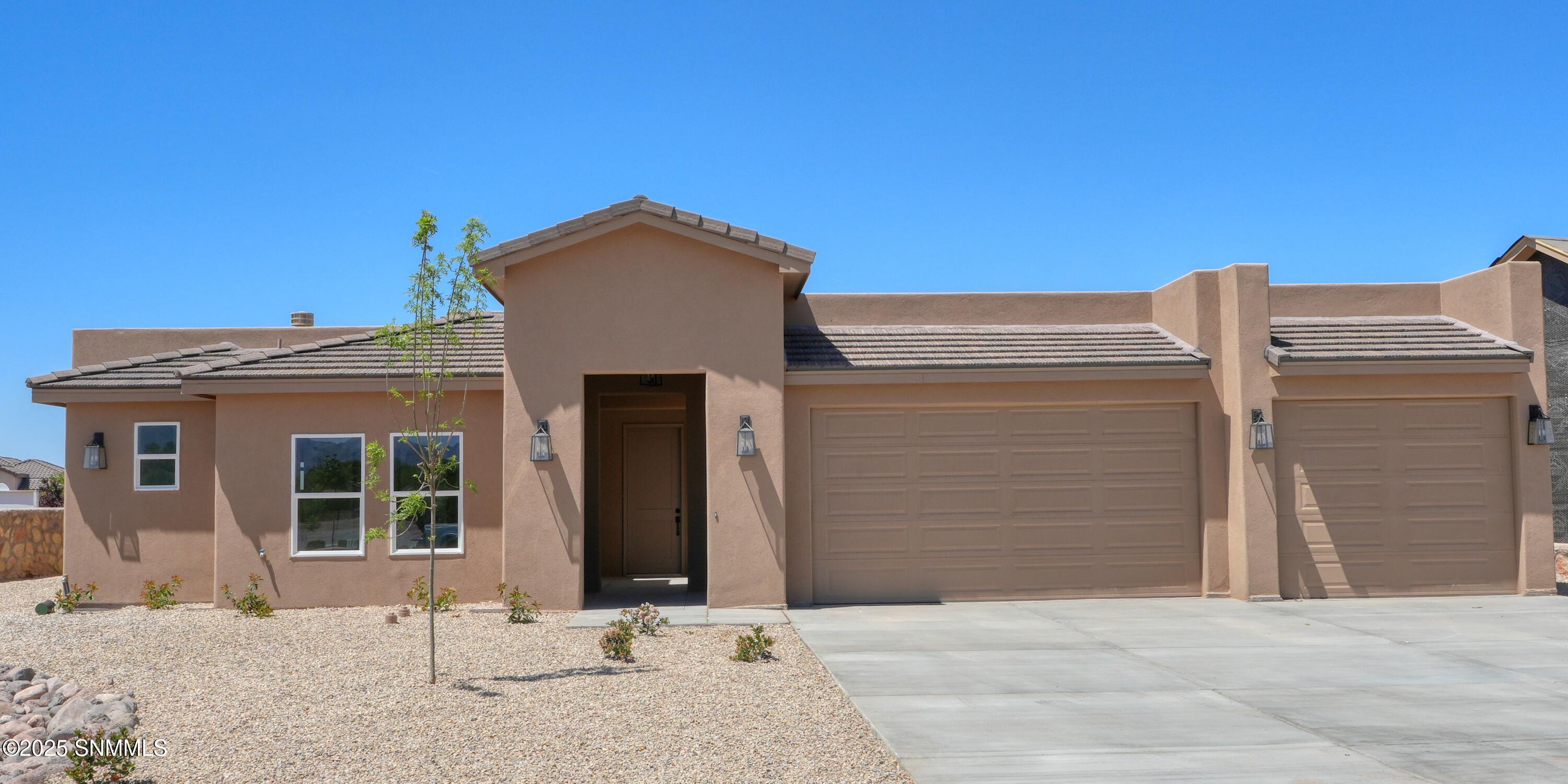 4080 Santa Elena Place Property Photo 6