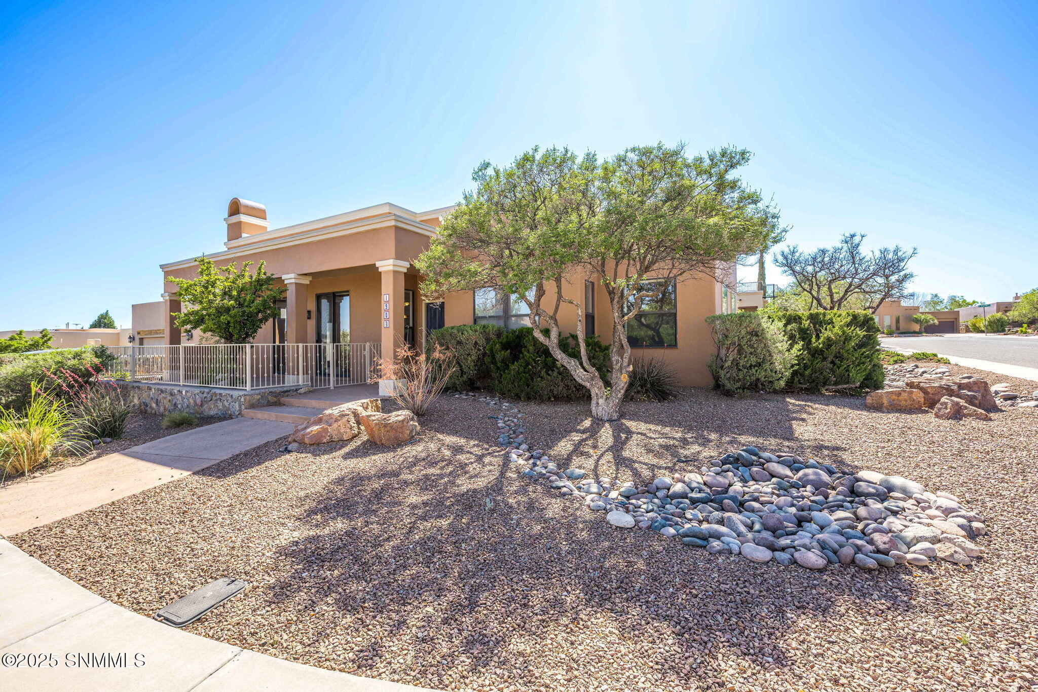 1903 Coyote Ridge Drive Property Photo 2