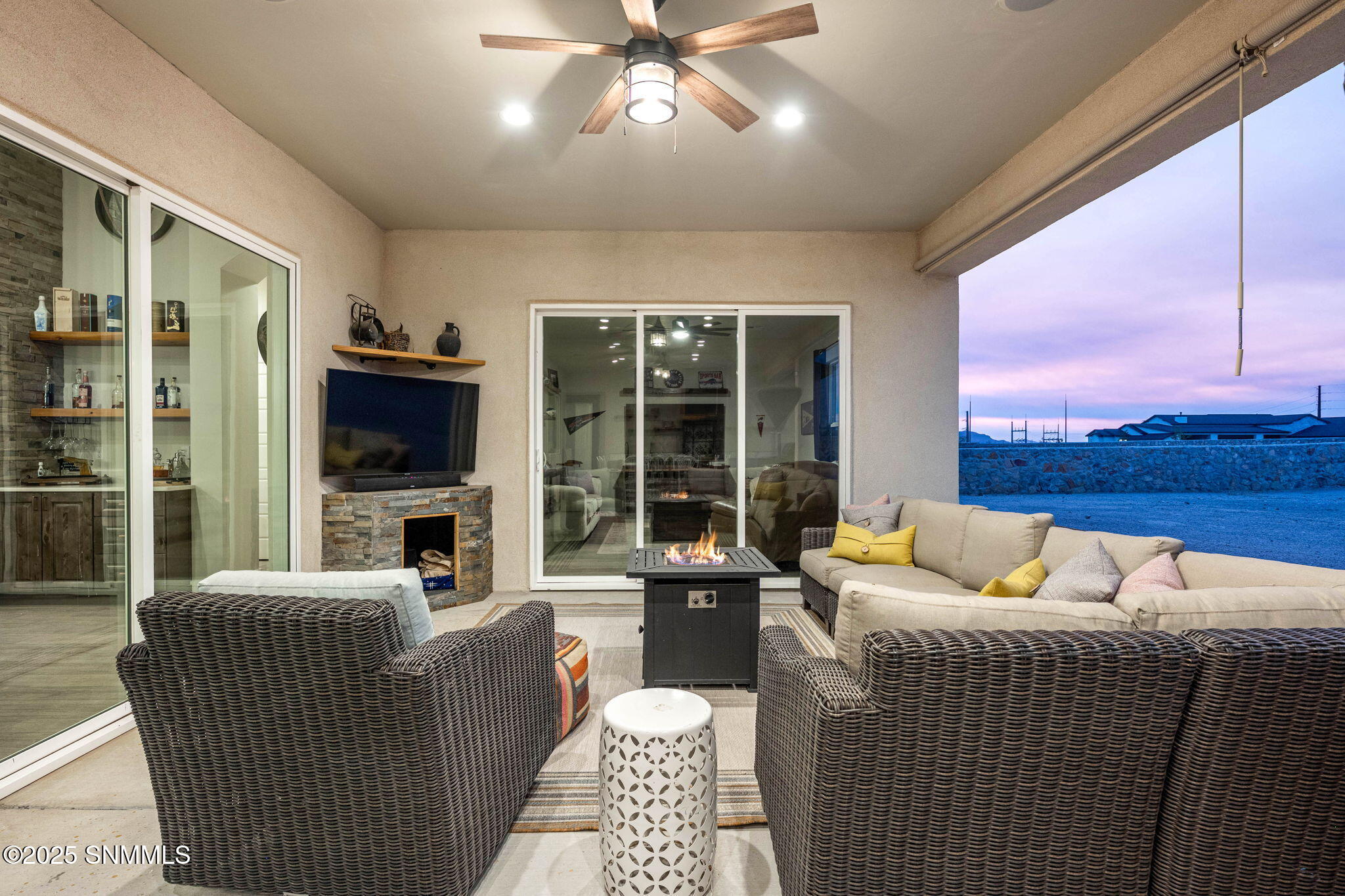 3261 Cerro Court Property Photo 8